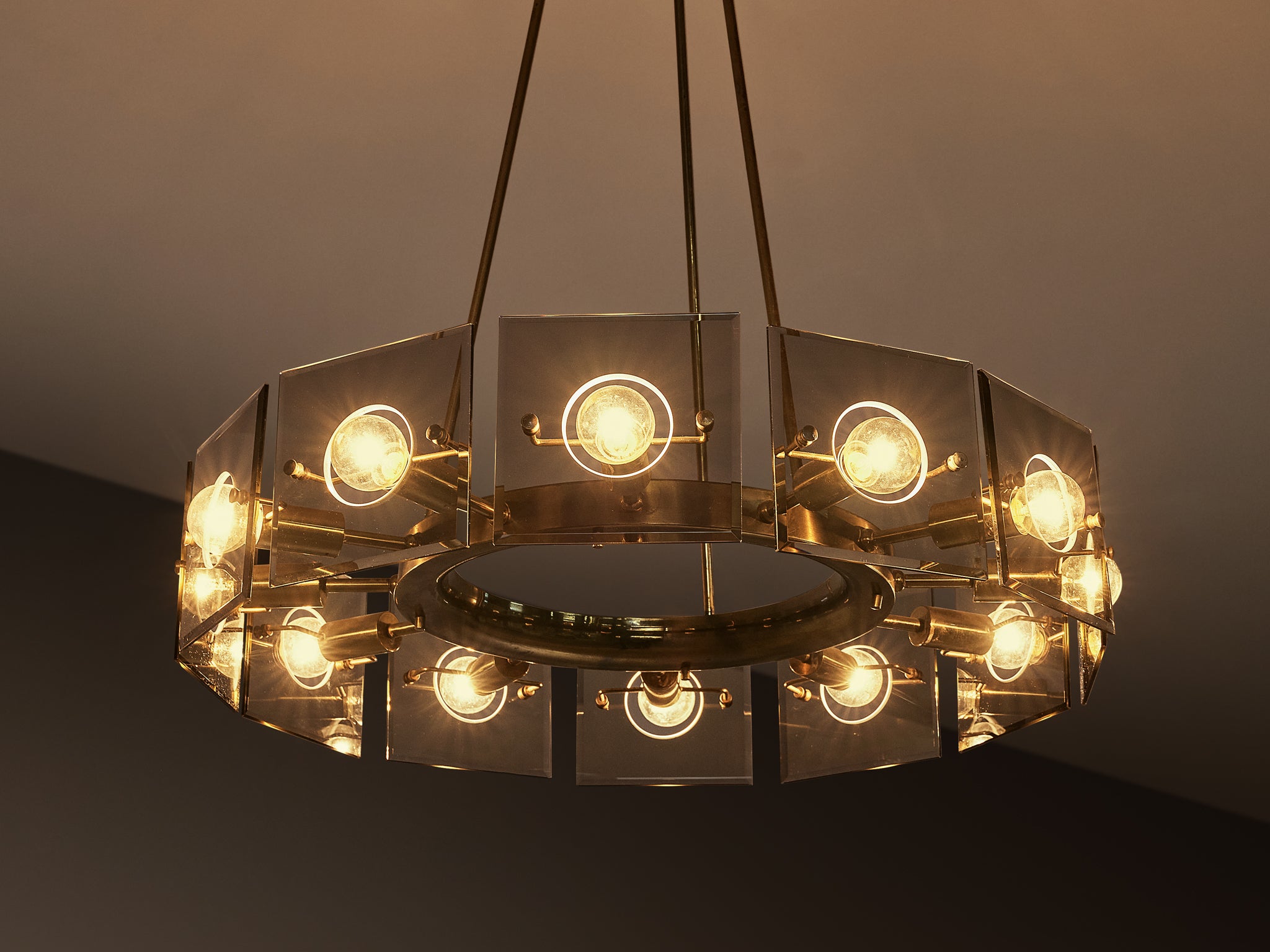 Gino Paroldo Mid-Century '4027' Chandelier in Brass and Sepia Glass Lighting Morentz