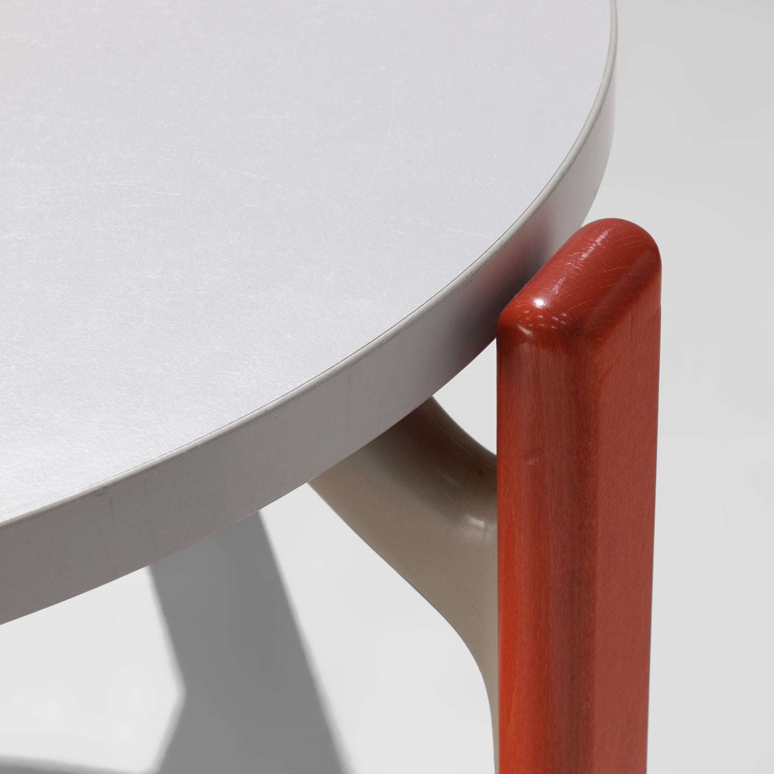 Bruno Rey for Dietiker Round Coffee Tables tables Morentz