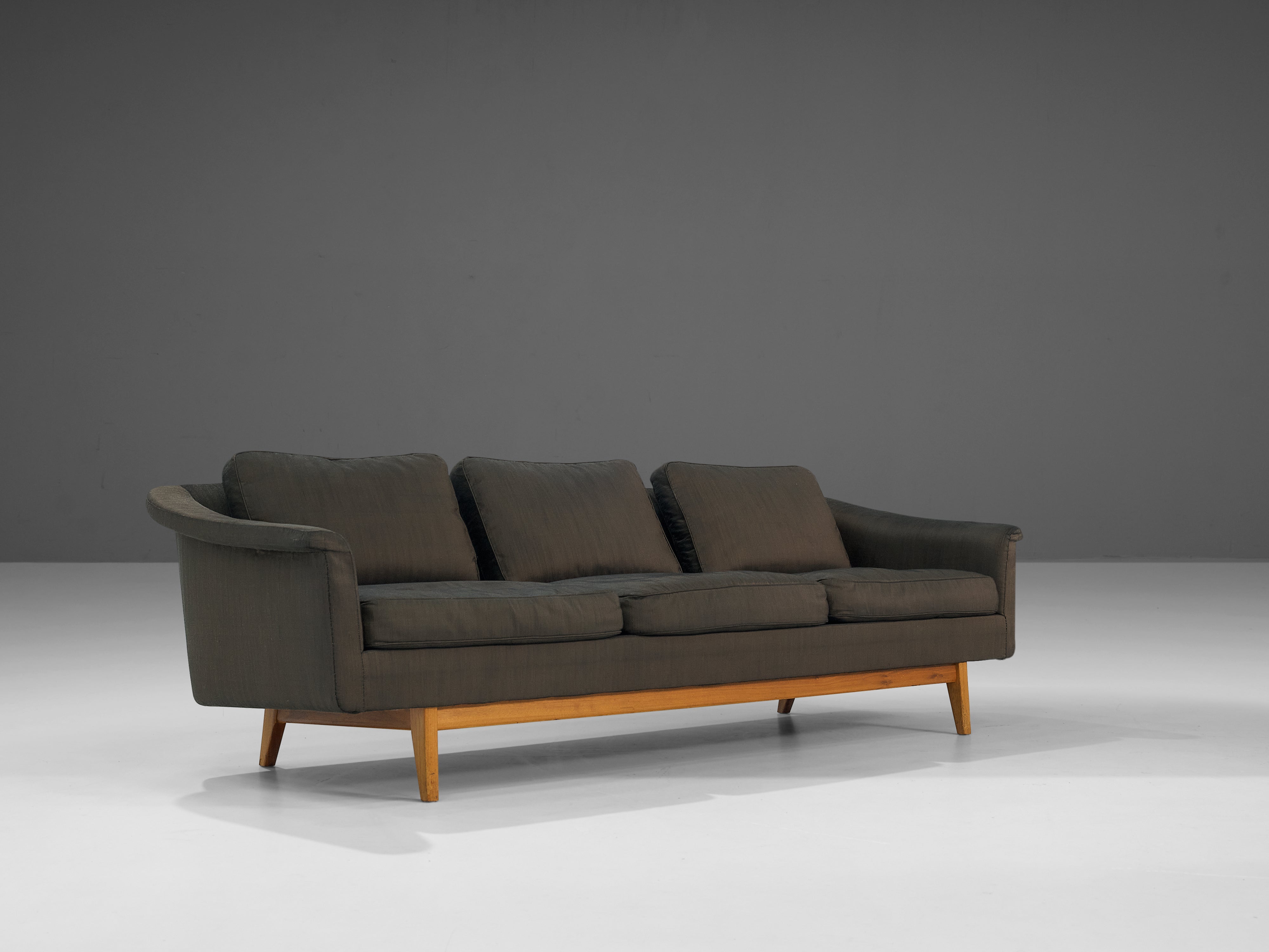 Folke Ohlsson for Dux ‘Passadena’ Sofa in Grey Upholstery and Walnut seating Morentz