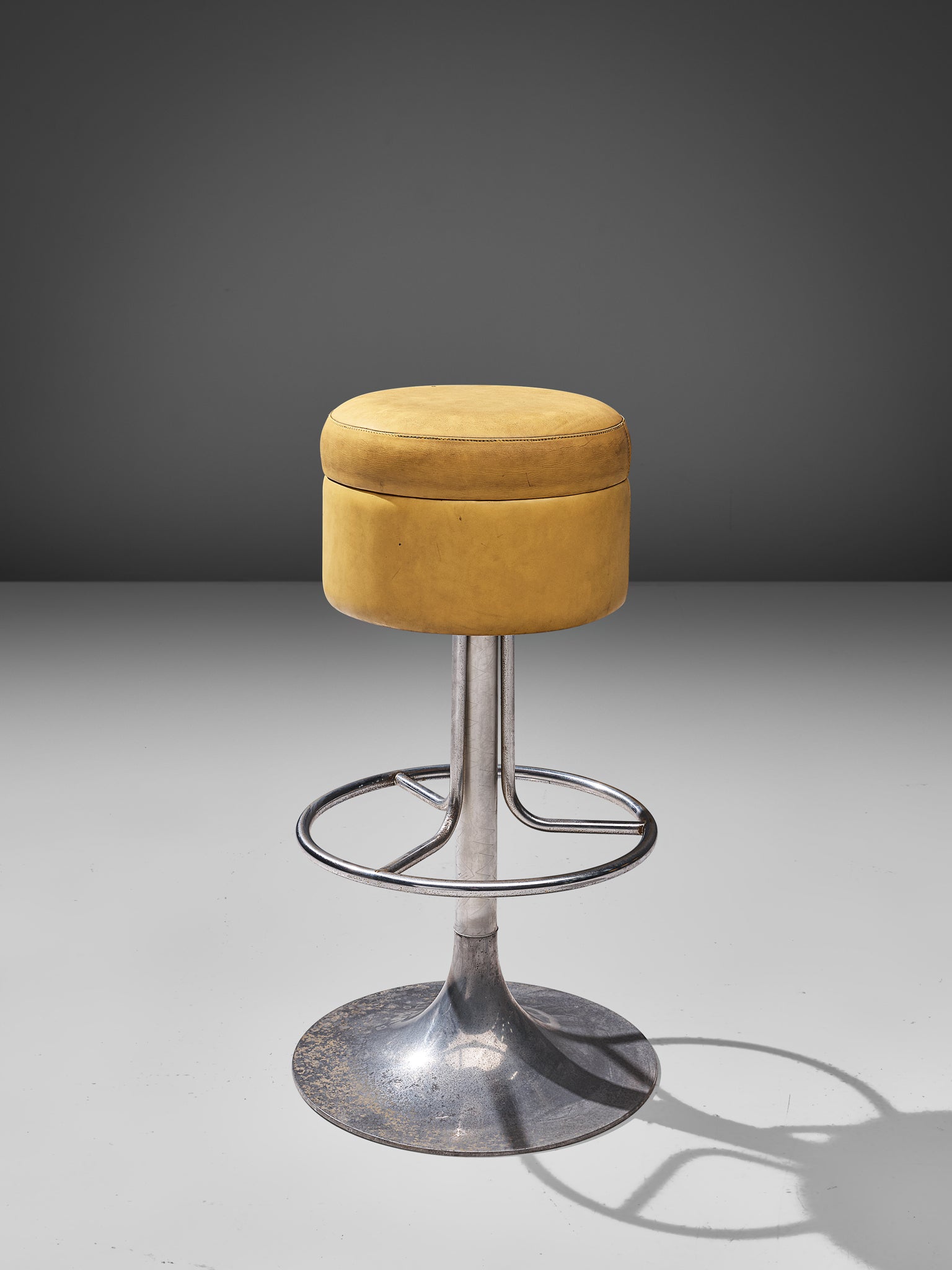 Italian Set of Four Swivel Barstools in Ochre Yellow Leatherette Seating Morentz