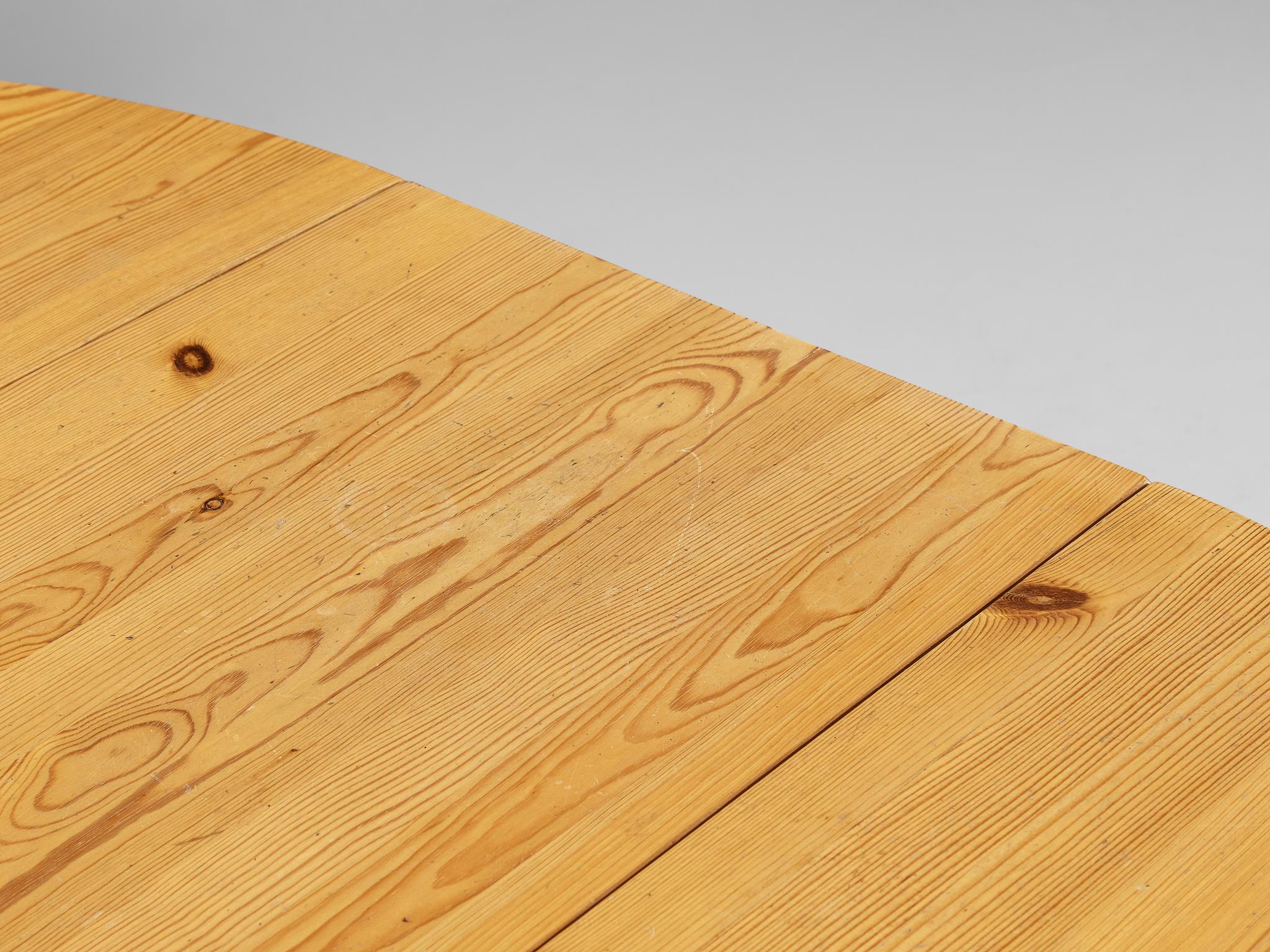 Rainer Daumiller Extendable Dining Table in Pine tables Morentz