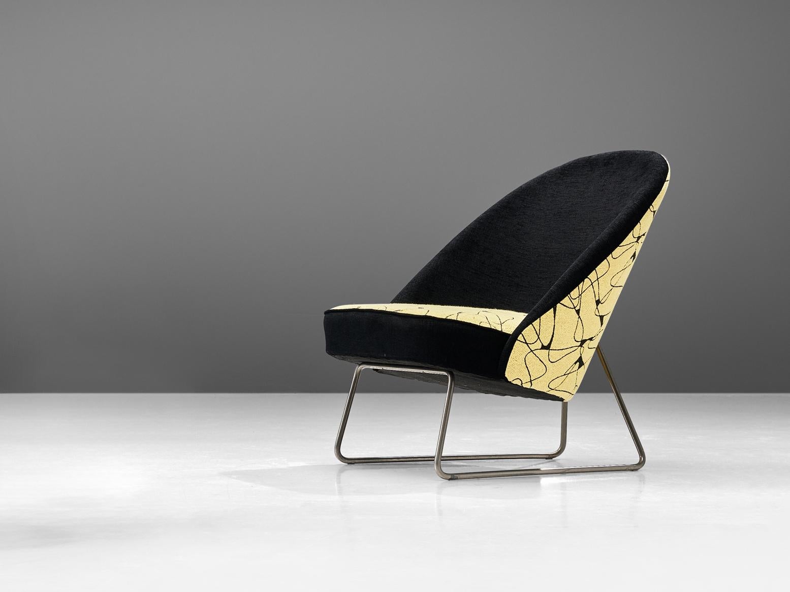 Theo Ruth Lounge Chair in Patterned Fabric seating Morentz