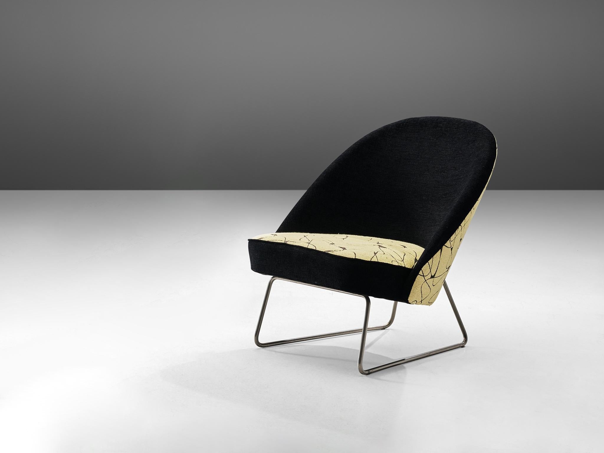 Theo Ruth Lounge Chair in Patterned Fabric seating Morentz