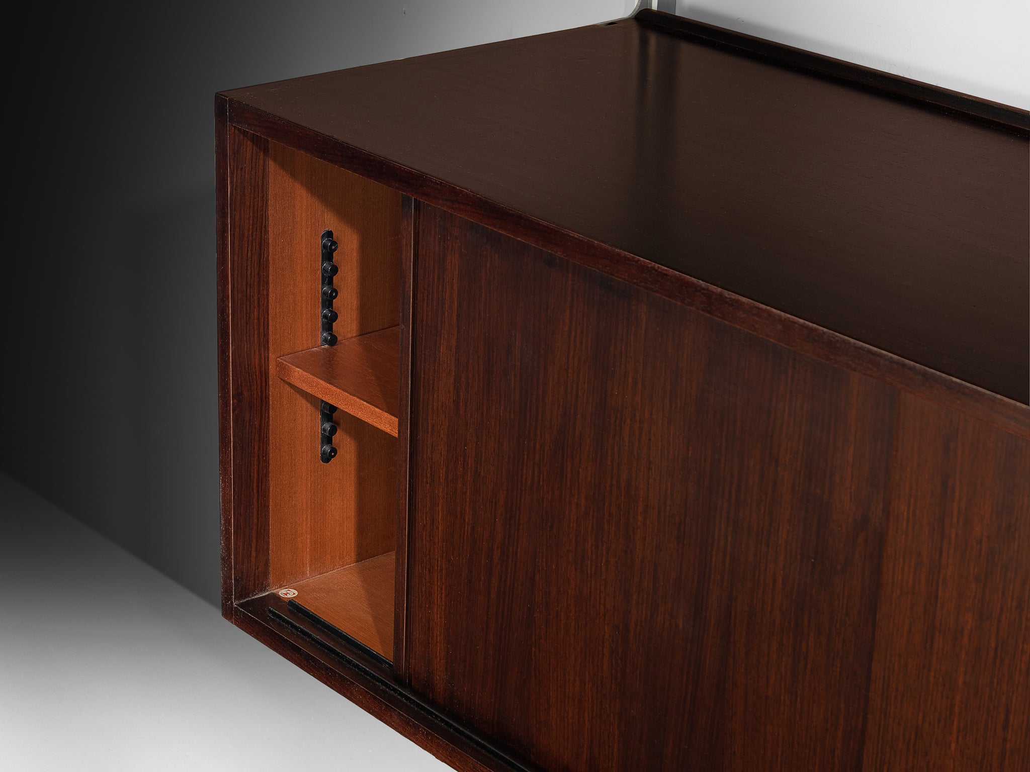 Osvaldo Borsani for Tecno 'E22' Wall Unit or Bookcase in Wood and Metal Case pieces and storage cabinets Morentz