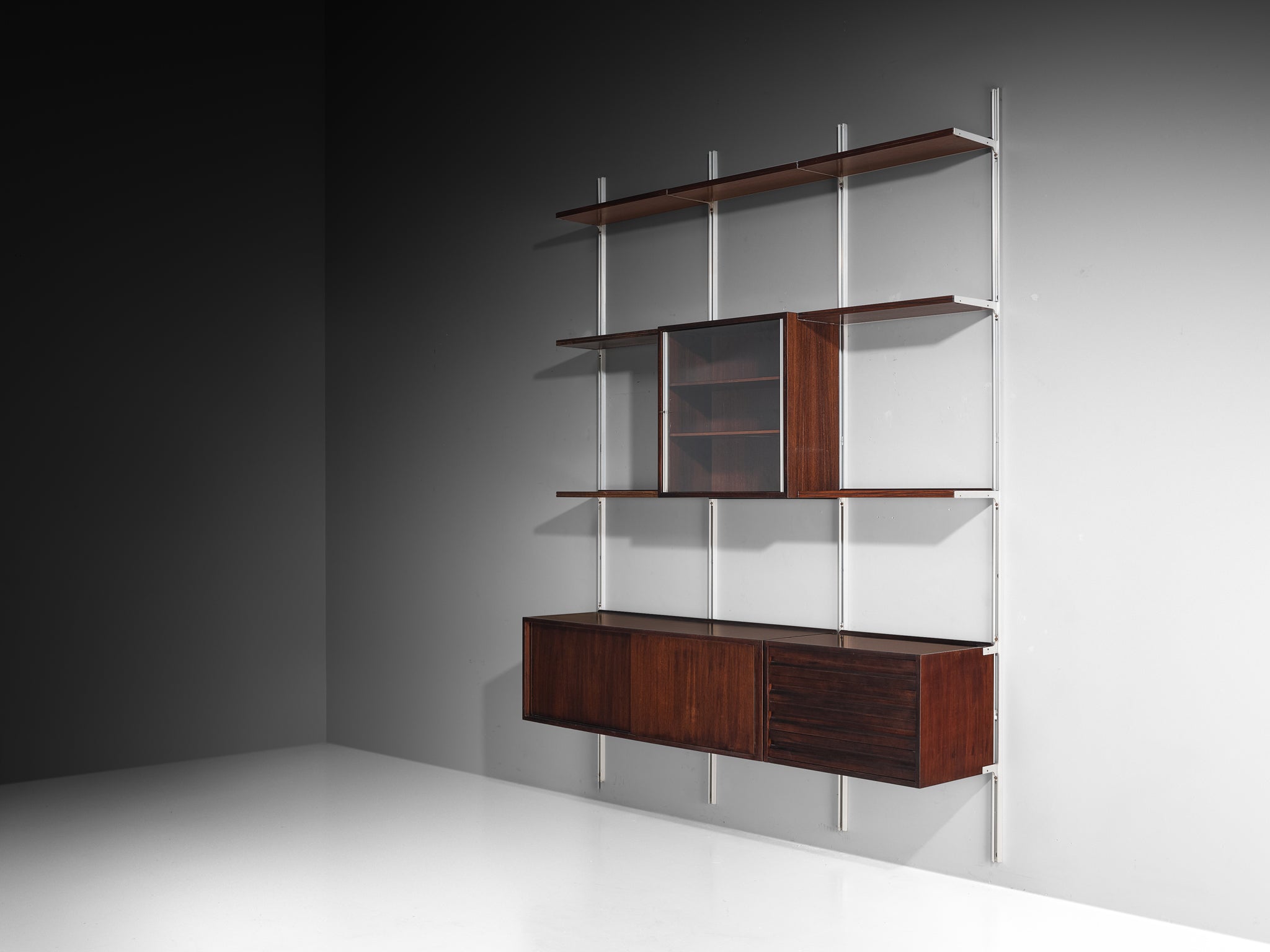 Osvaldo Borsani for Tecno 'E22' Wall Unit or Bookcase in Wood and Metal Case pieces and storage cabinets Morentz