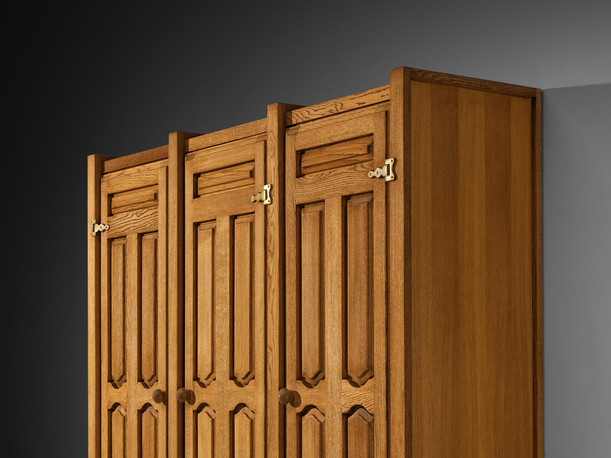 Guillerme & Chambron Wardrobe in Solid Oak case pieces and storage cabinets Morentz