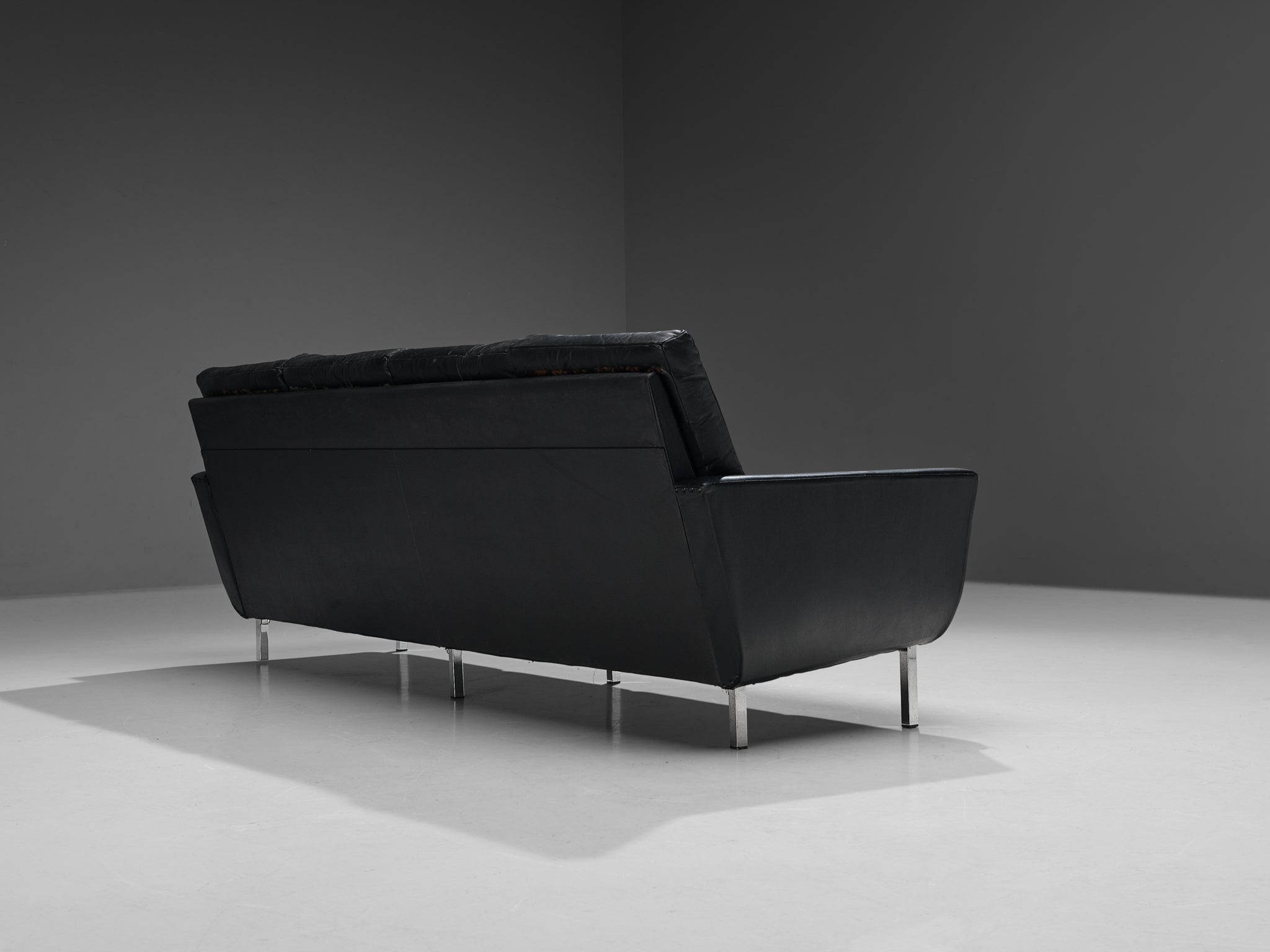 Four-Seater Sofa in Black Leatherette and Steel seating Morentz