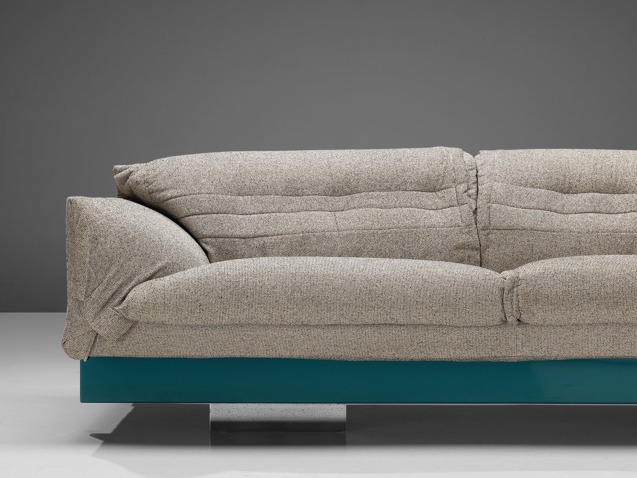 Mauro Lipparini for Saporiti 'Ellypse' Sofa in Grey Upholstery seating Morentz
