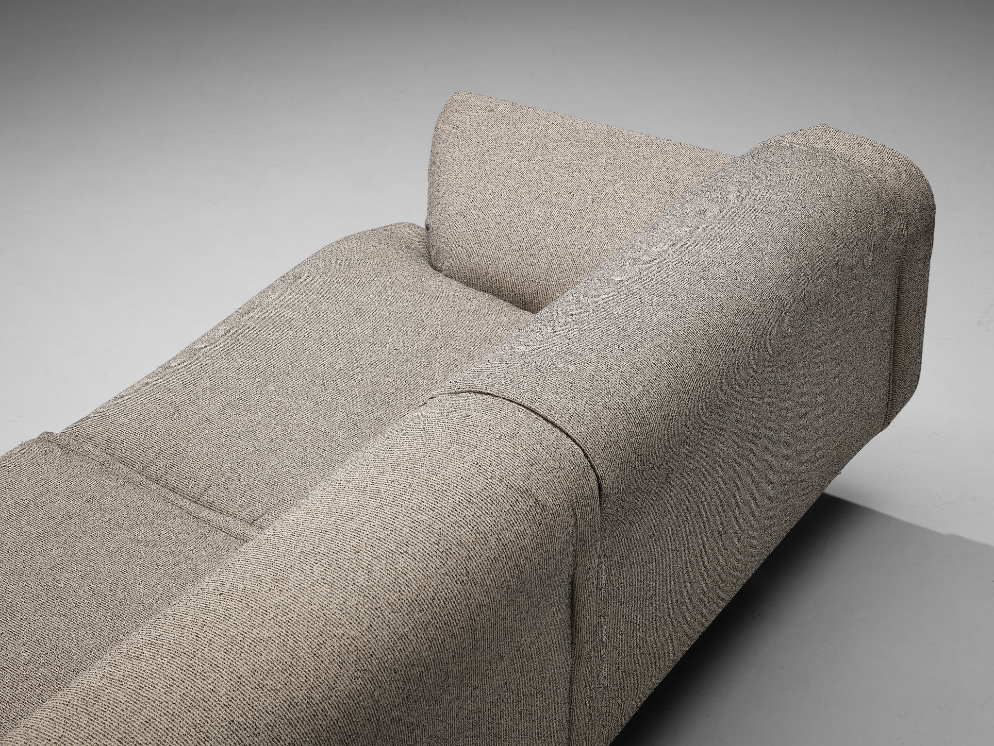 Mauro Lipparini for Saporiti 'Ellypse' Sofa in Grey Upholstery seating Morentz