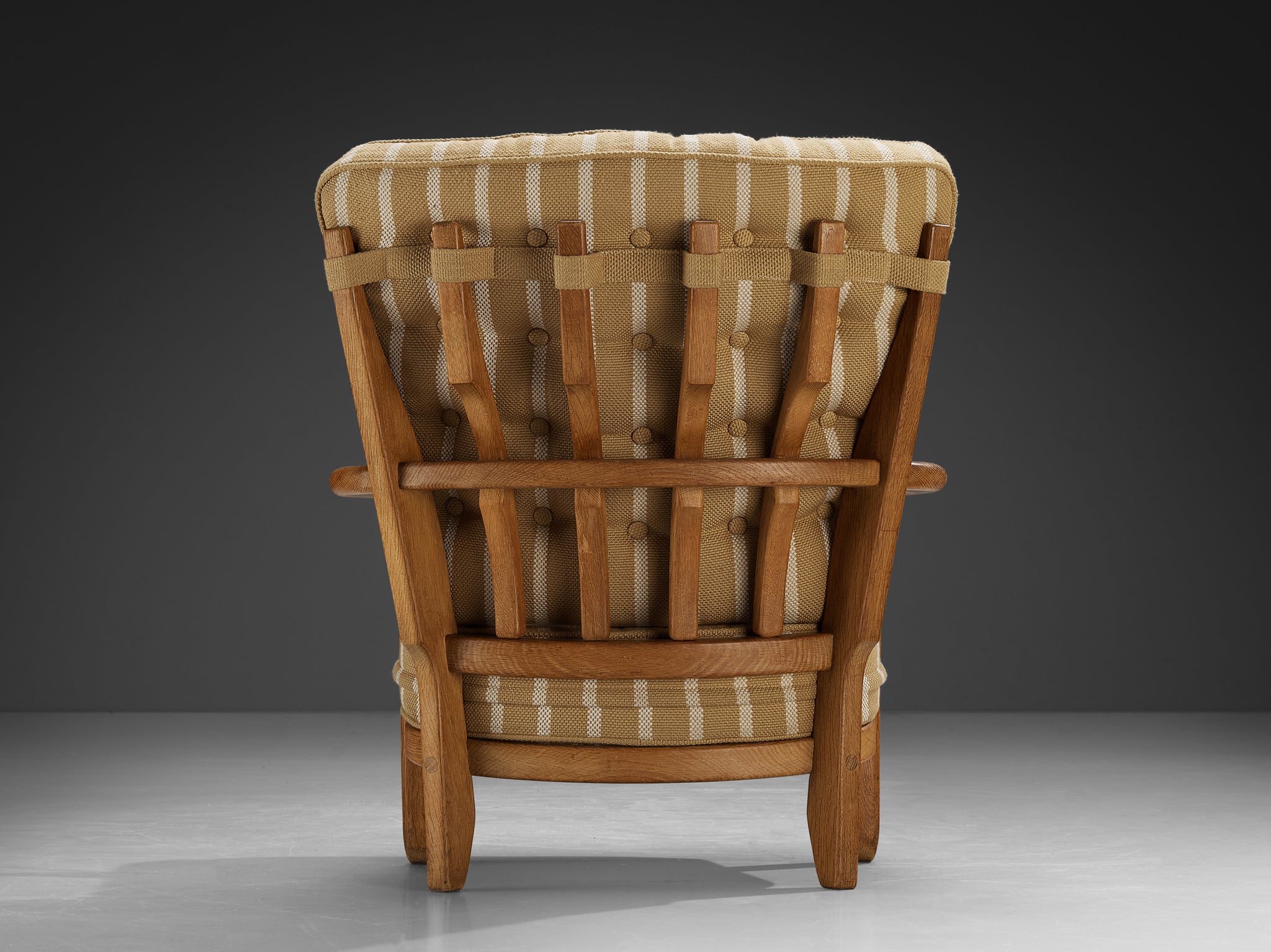 Guillerme & Chambron 'Mid Repos' Lounge Chair Solid Oak Beige White Fabric Seating Morentz