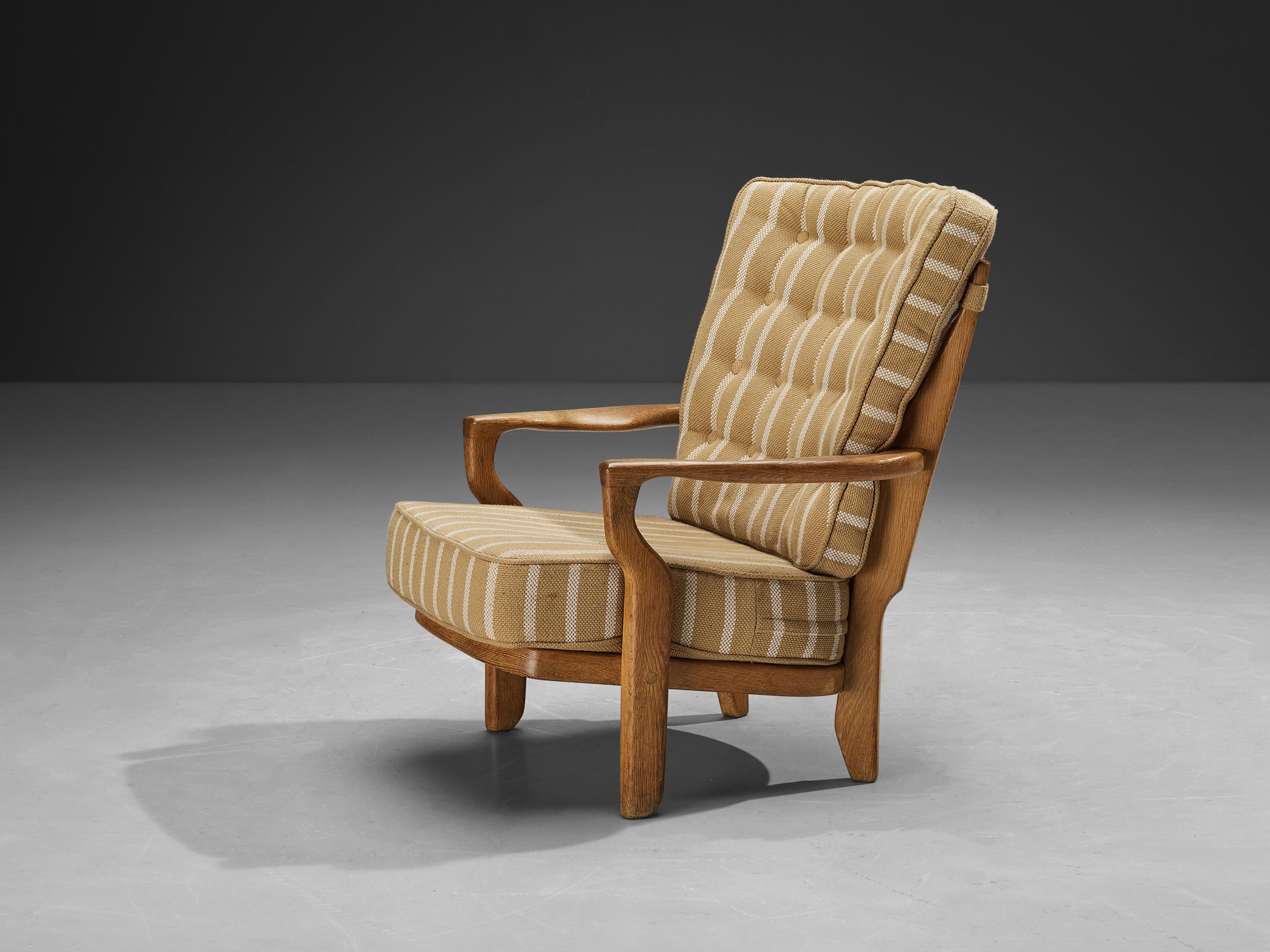 Guillerme & Chambron 'Mid Repos' Lounge Chair Solid Oak Beige White Fabric Seating Morentz