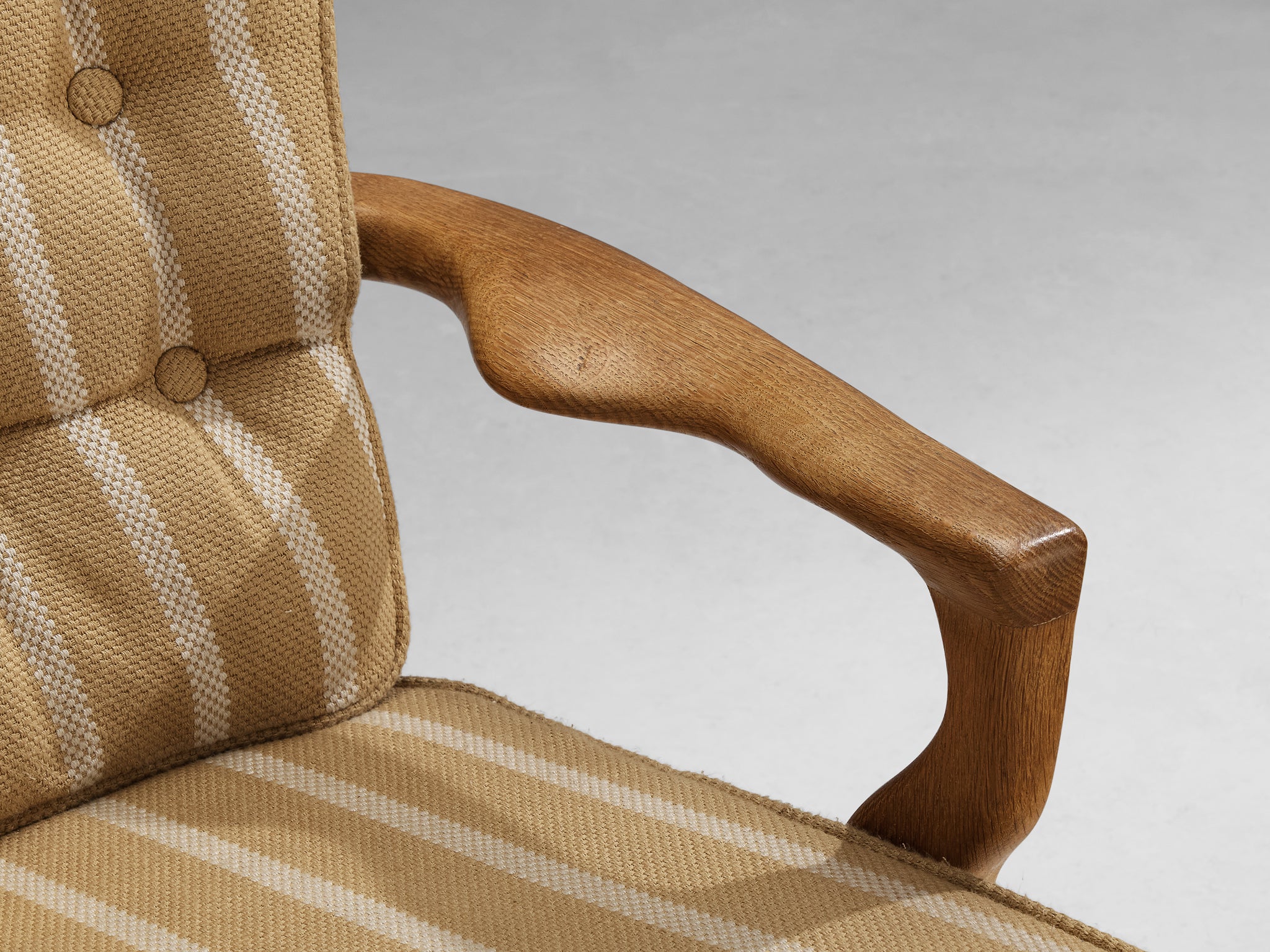 Guillerme & Chambron 'Mid Repos' Lounge Chair Solid Oak Beige White Fabric Seating Morentz