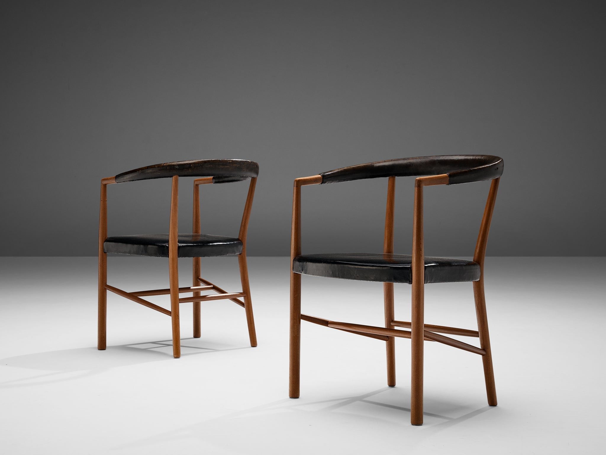 Jacob Kjær 'UN' Armchairs with Original Black Leather and Mahogany seating Morentz