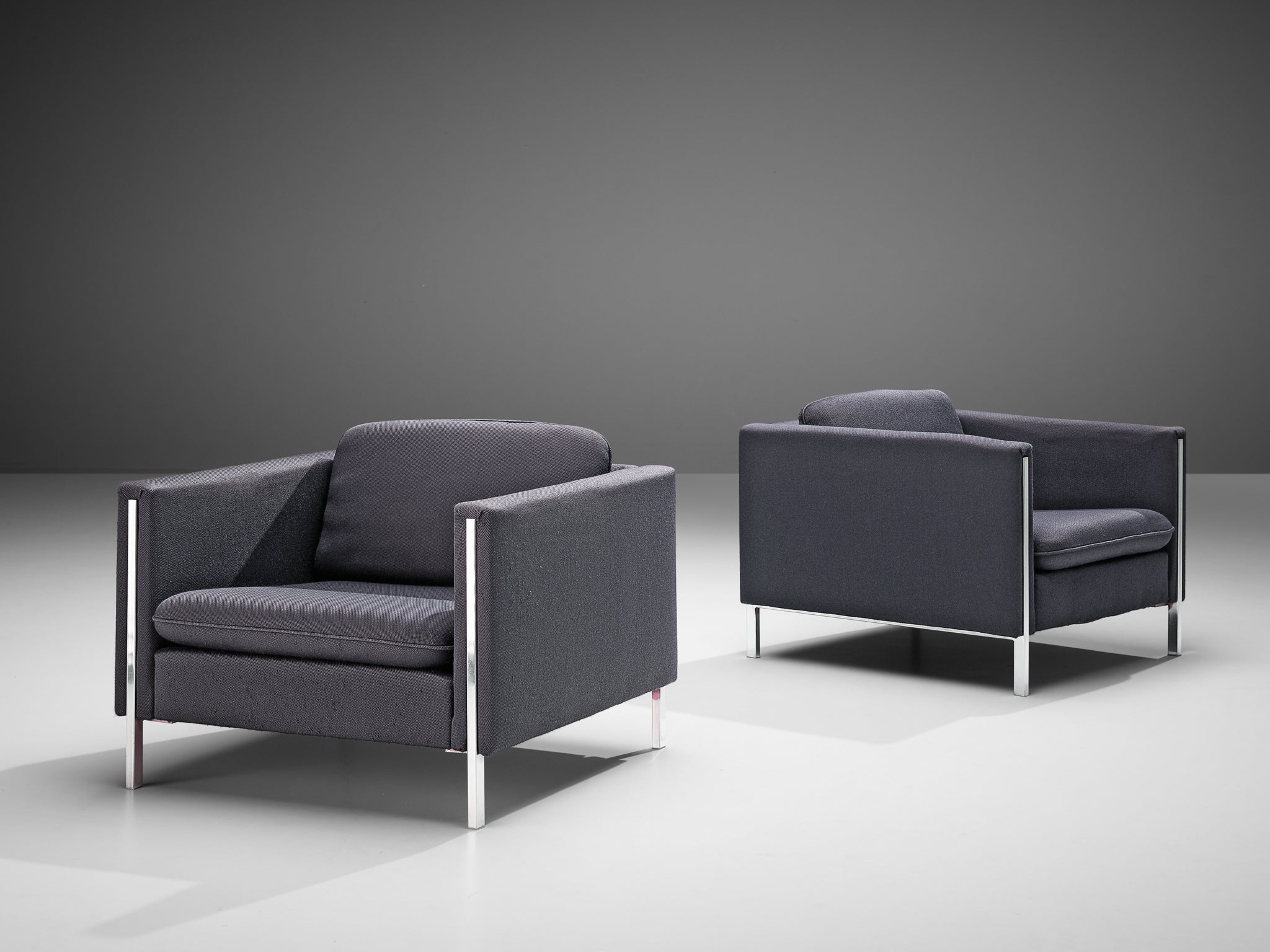 Pierre Paulin for Artifort Pair of Lounge Chairs Seating Morentz