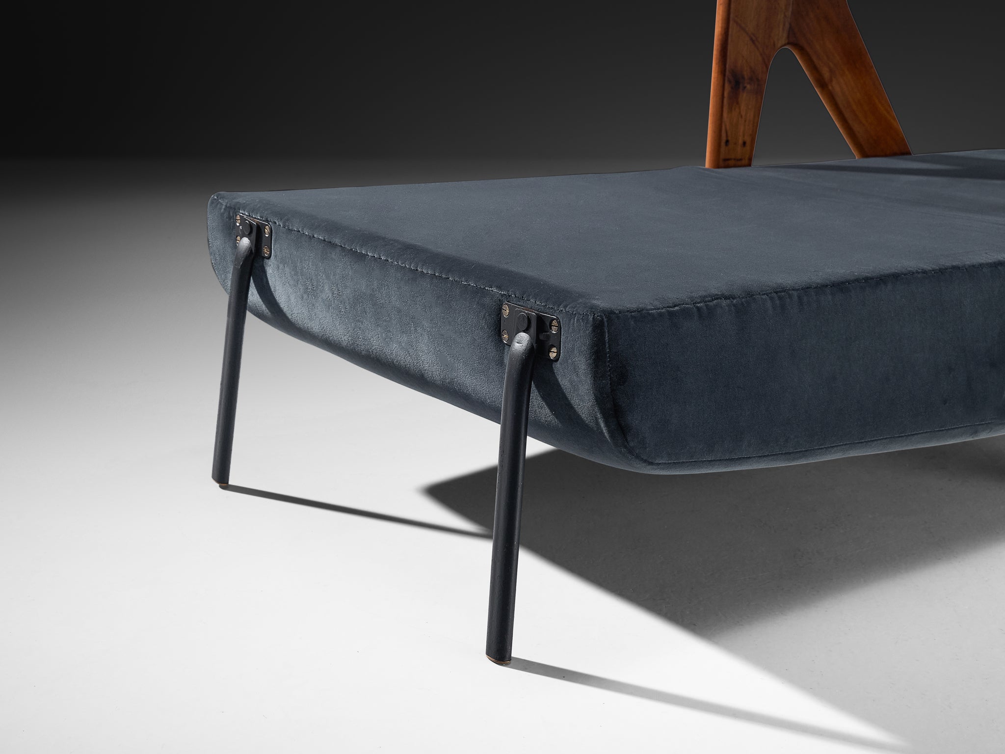 Móveis Drago ‘Novelty’ Armchair in Blue Velvet and Brazilian Hardwood
