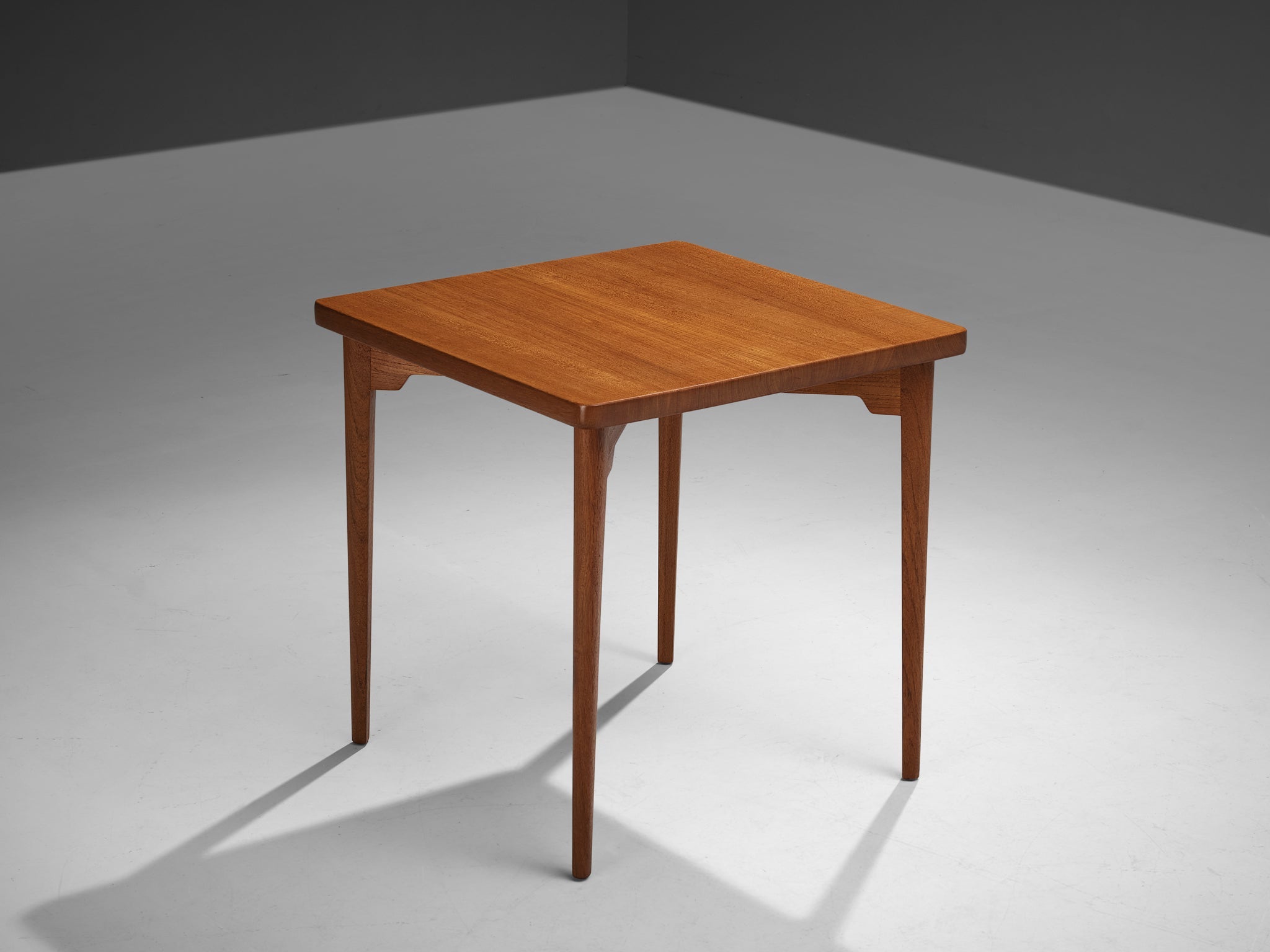 Palle Suenson Table in Solid Teak tables Morentz
