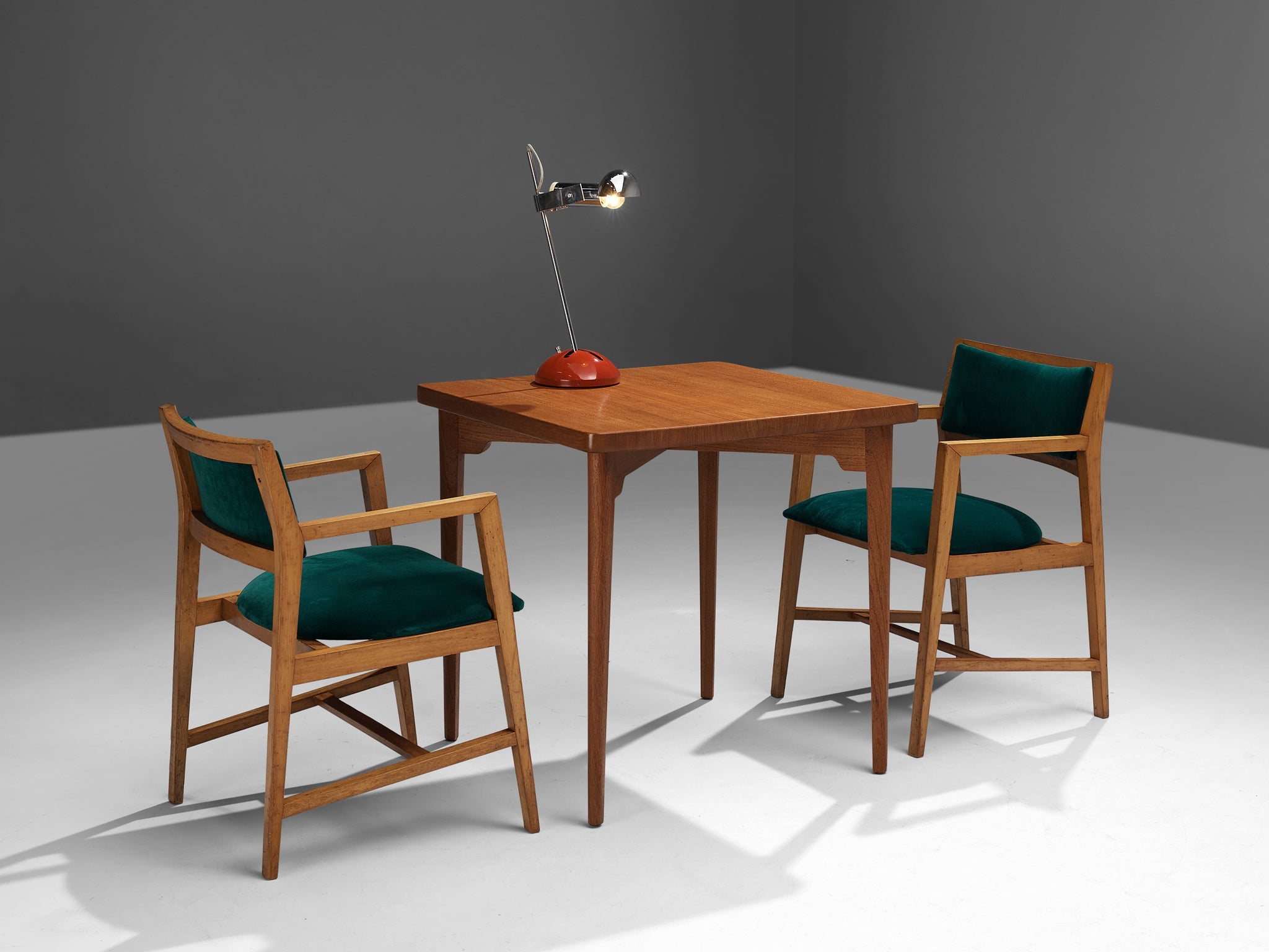 Set of Palle Suenson Side Table in Solid Teak with Edward Wormley Armchairs tables Morentz
