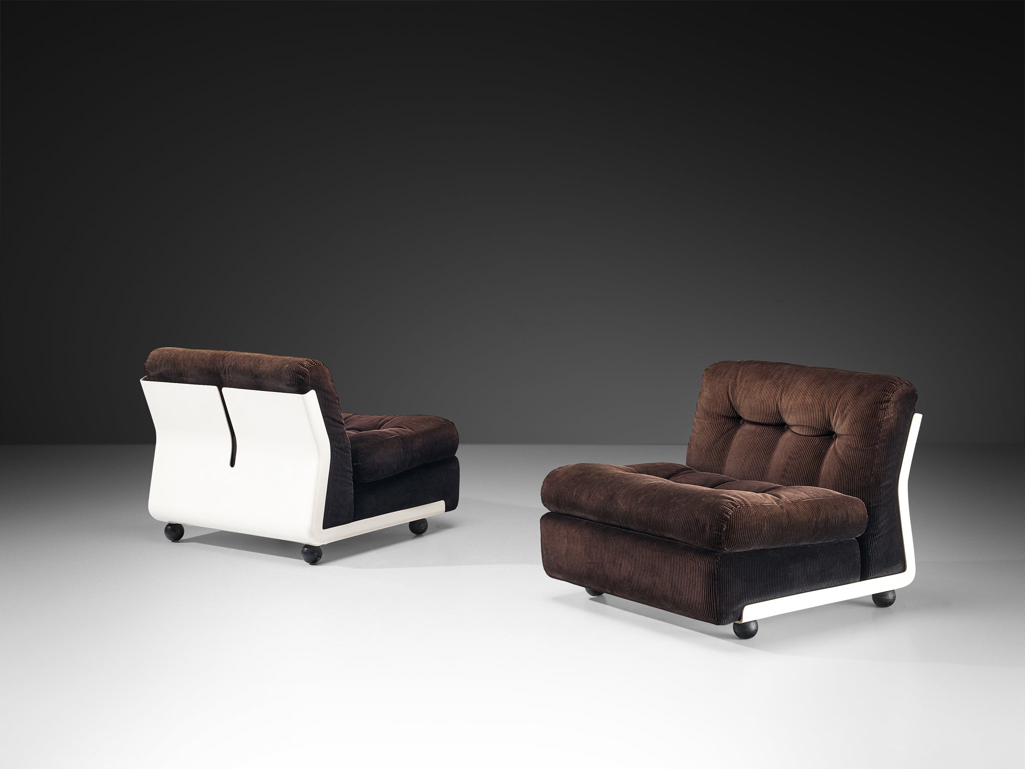Mario Bellini for C&B Italia Modular 'Amanta' Seating Elements in Brown Corduroy Seating Morentz