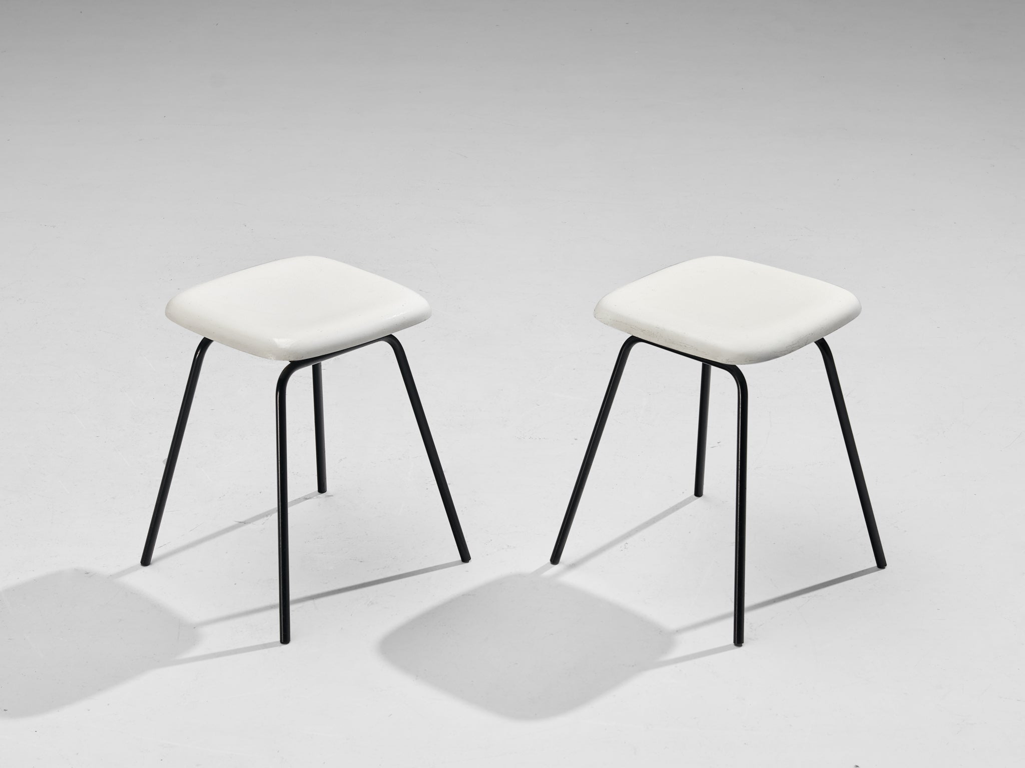 Modern Stools in White Fiberglass and Black Coated Steel seating Morentz