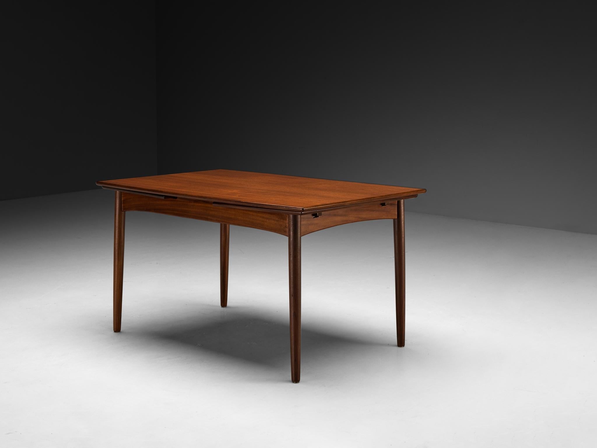 Børge Mogensen for Søborg Møbelfabrik Extendable Dining Table in Teak tables Morentz