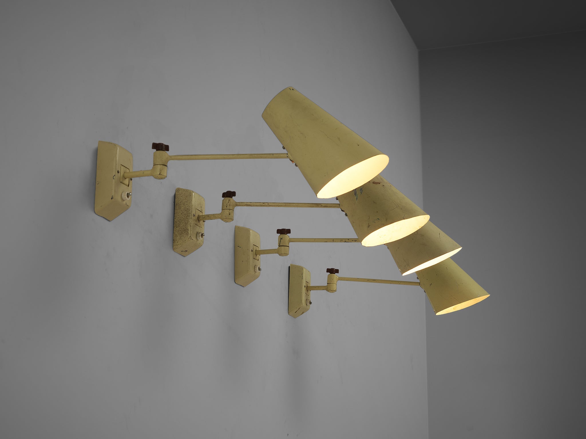 Set of Four Wall Lights in Pale Yellow Lacquered Metal lighting Morentz