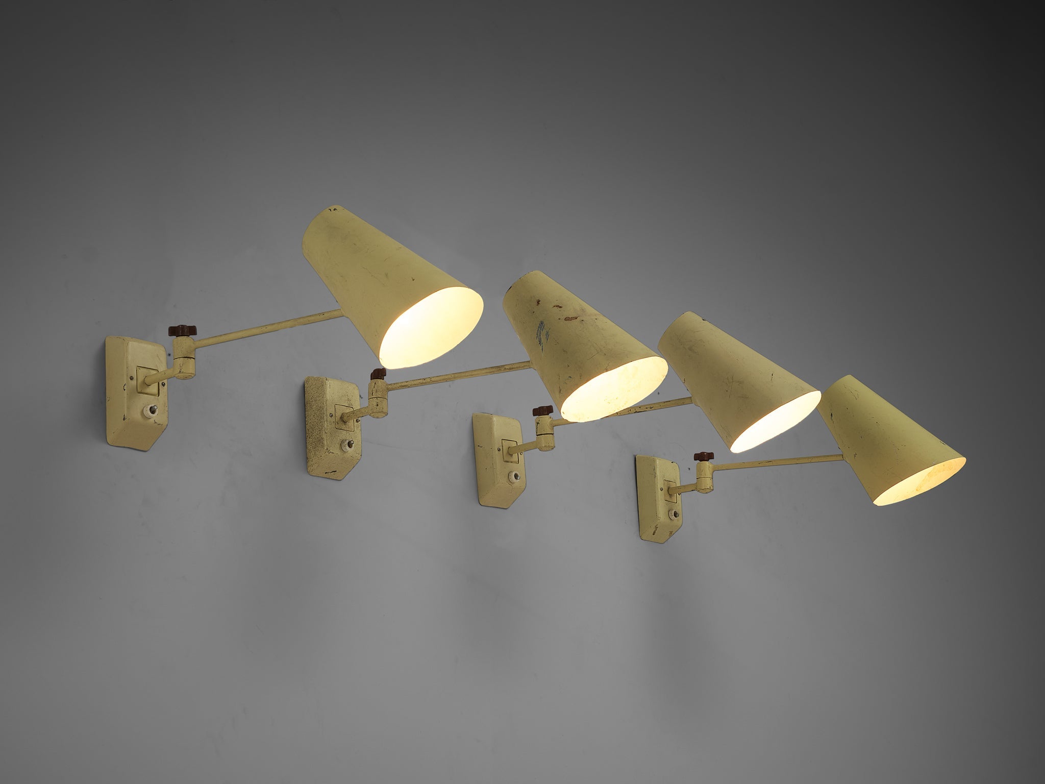 Set of Four Wall Lights in Pale Yellow Lacquered Metal lighting Morentz