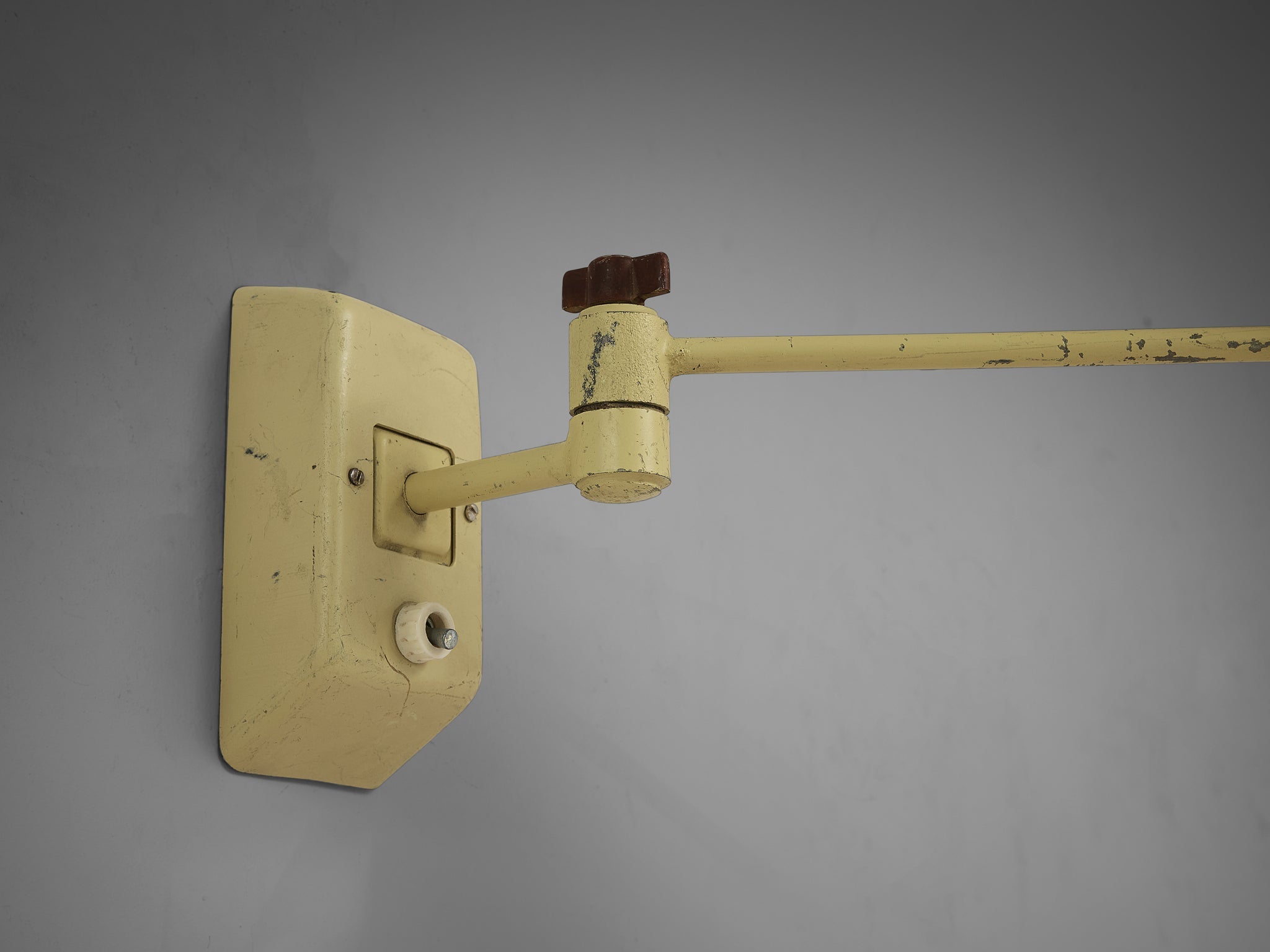 Set of Four Wall Lights in Pale Yellow Lacquered Metal lighting Morentz