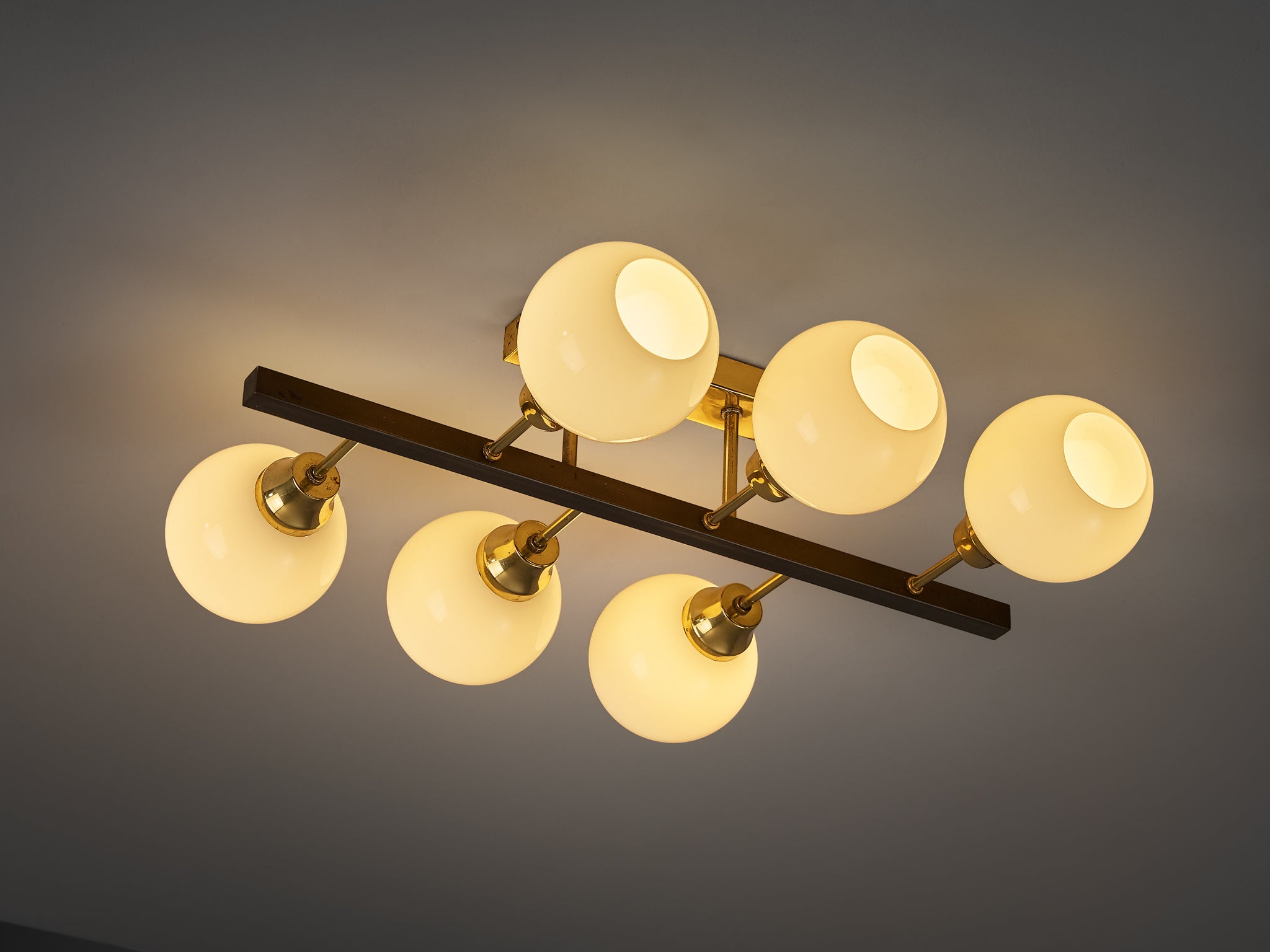 Sputnik Chandelier with in Glass and Brass Lighting Morentz