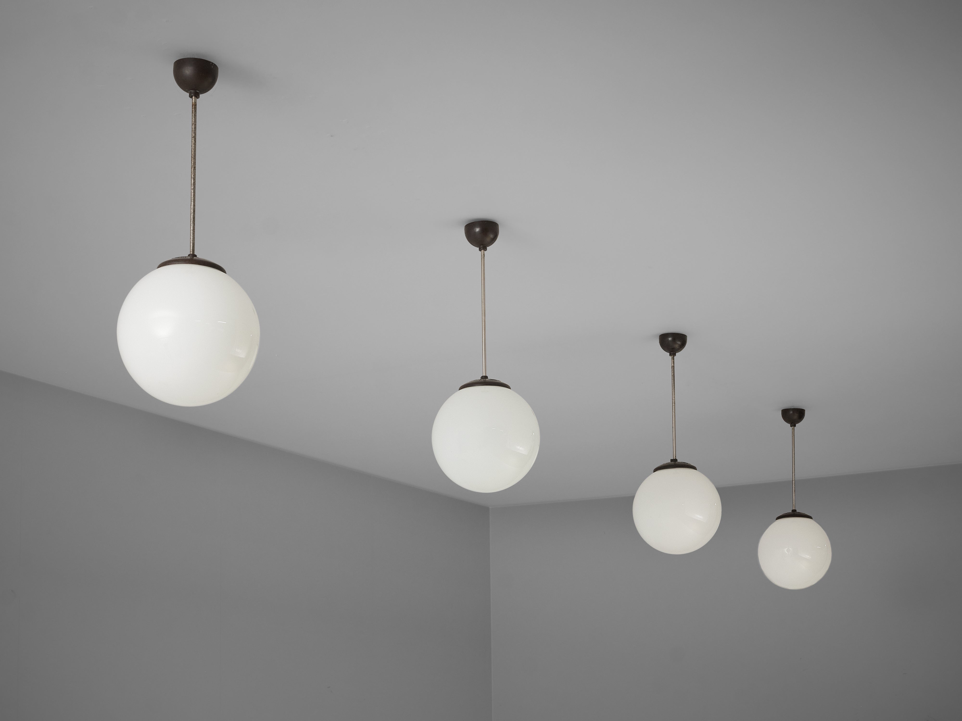 Circular Pendant Lamps in White Opaque Glass lighting Morentz