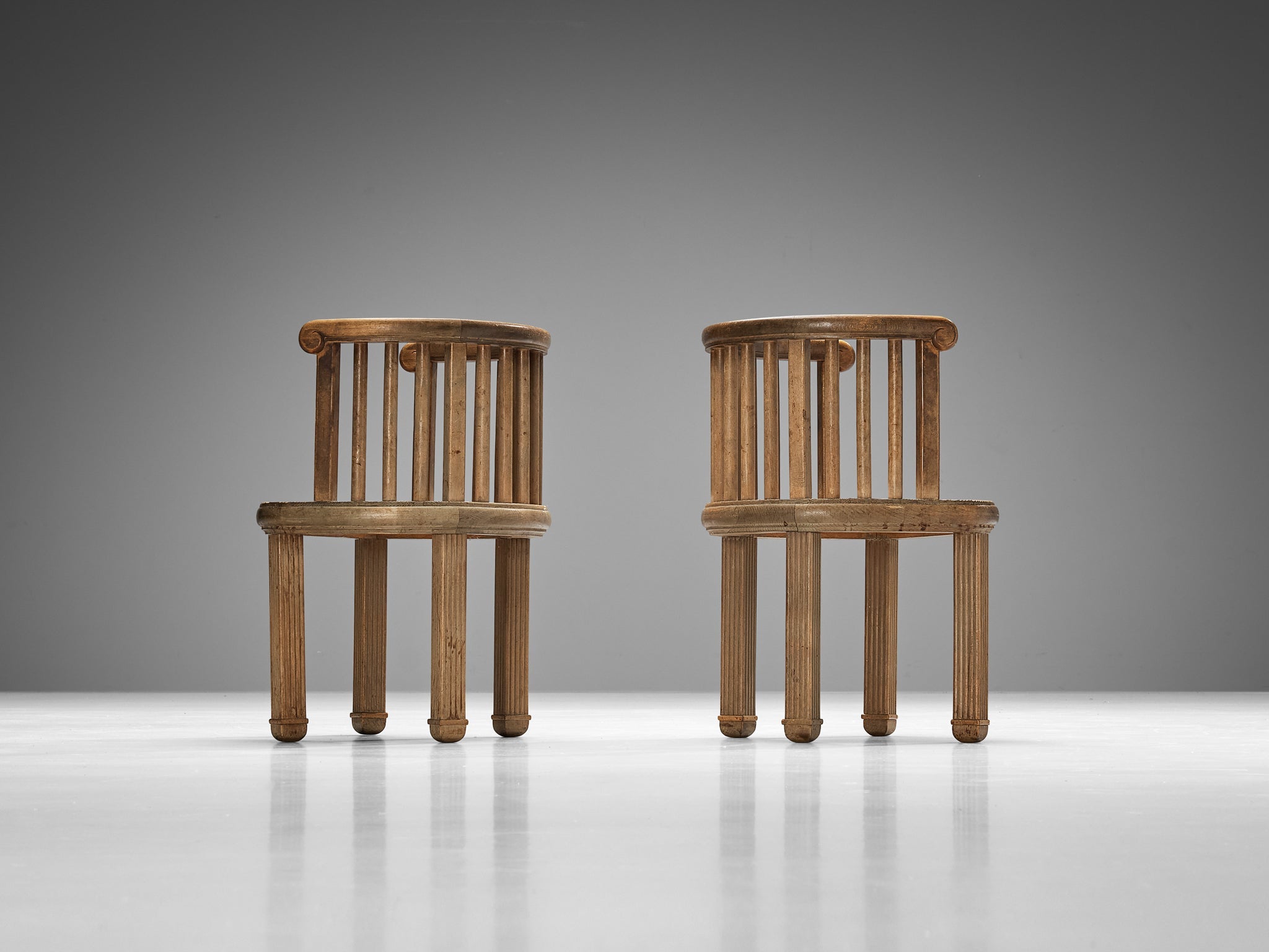 Elegant French Dining Chairs in Pine seating Morentz