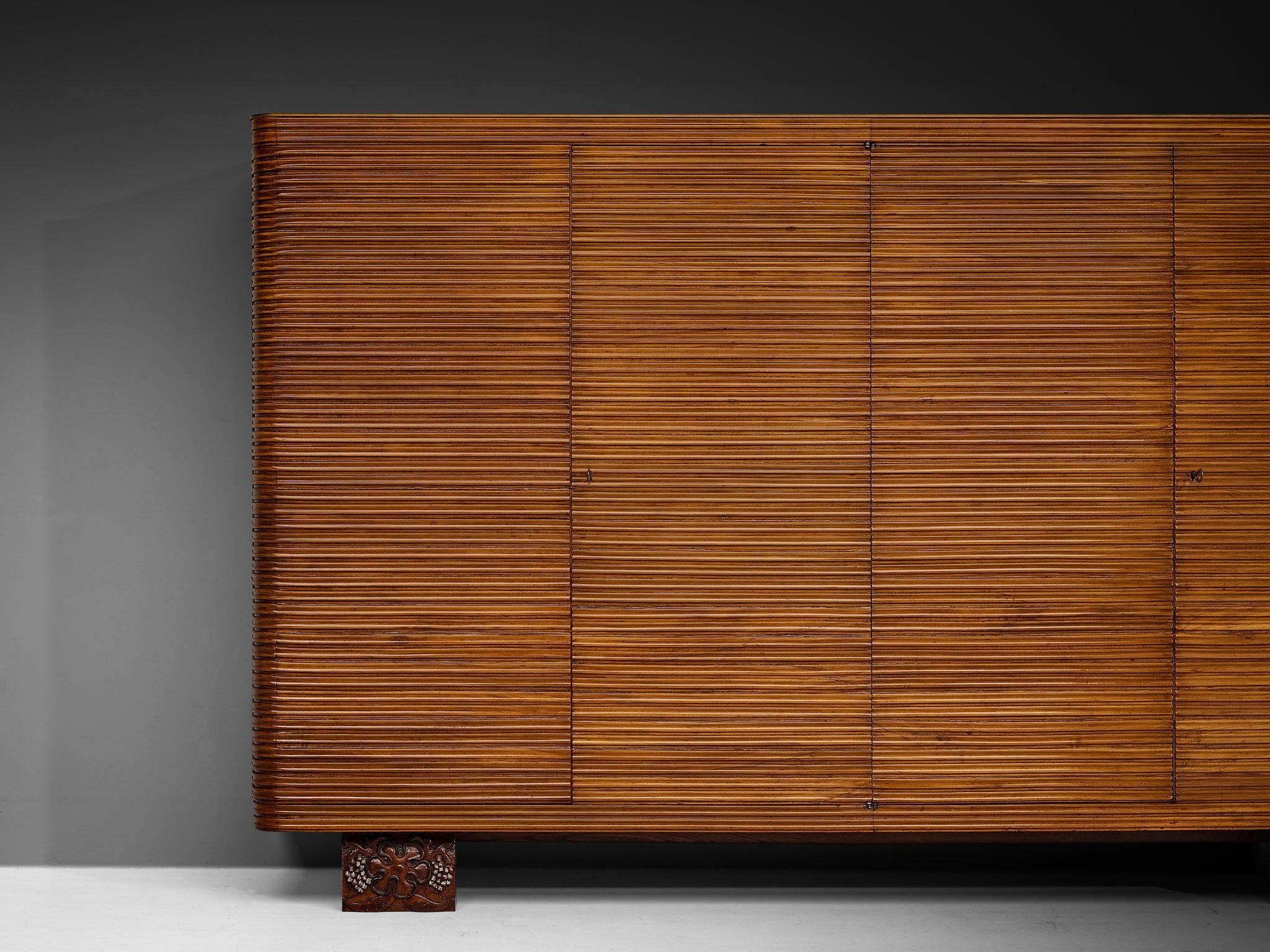 Osvaldo Borsani for Arredamenti Borsani Varedo Highboard in Cherry Case pieces and storage cabinets Morentz