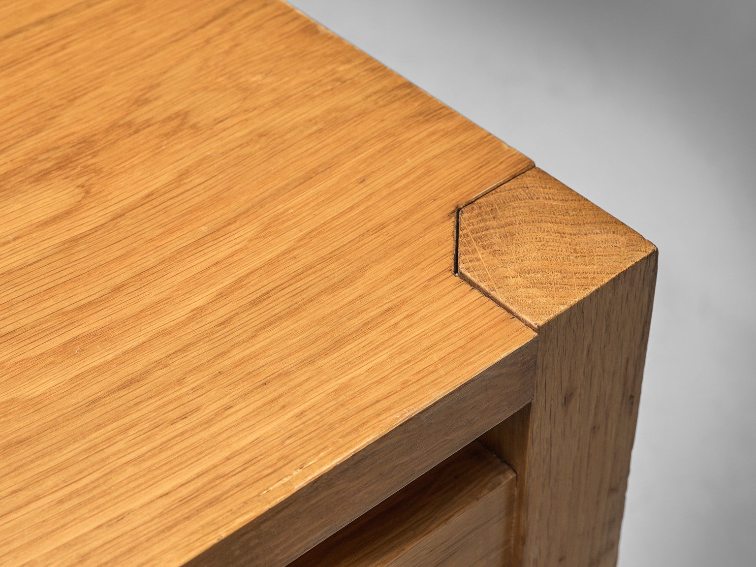 Jordi Casablanca Muntañola Dining Table in Solid Oak tables Morentz