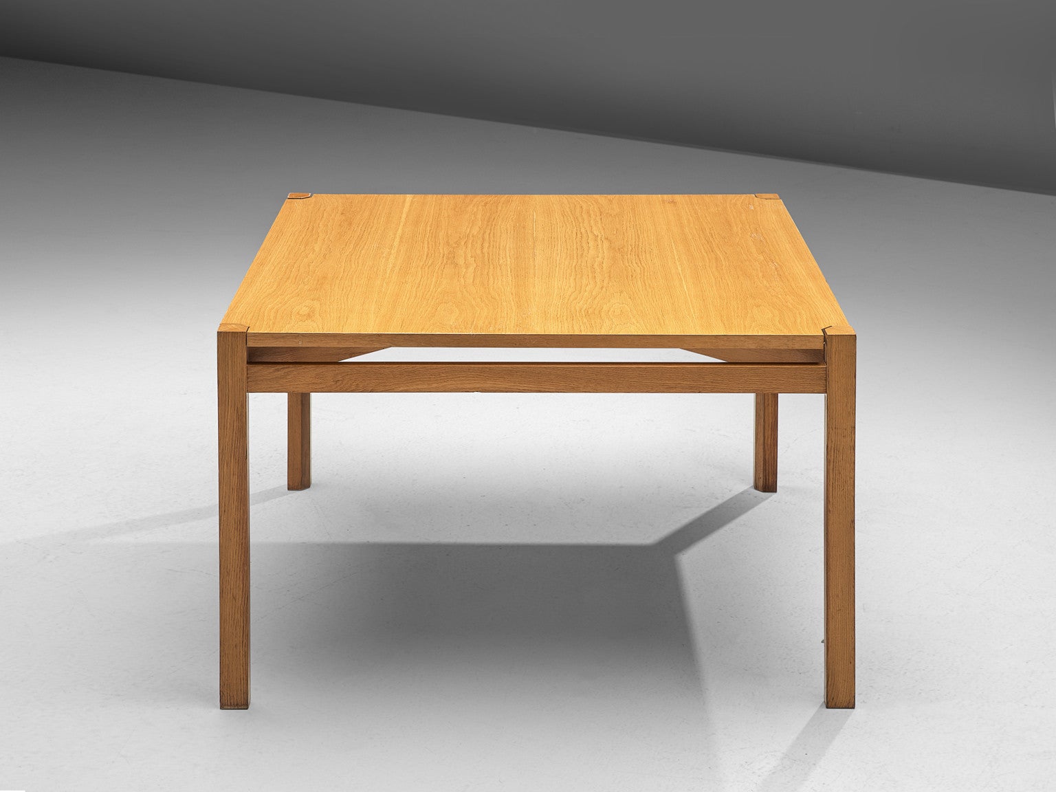 Jordi Casablanca Muntañola Dining Table in Solid Oak tables Morentz