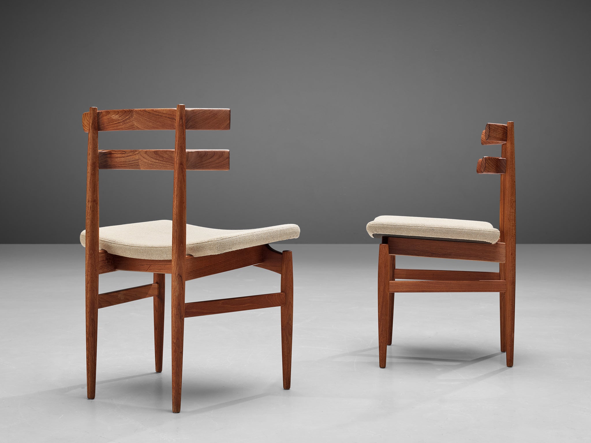 Poul Hundevad Pair of Dining Chairs in Teak Seating Morentz