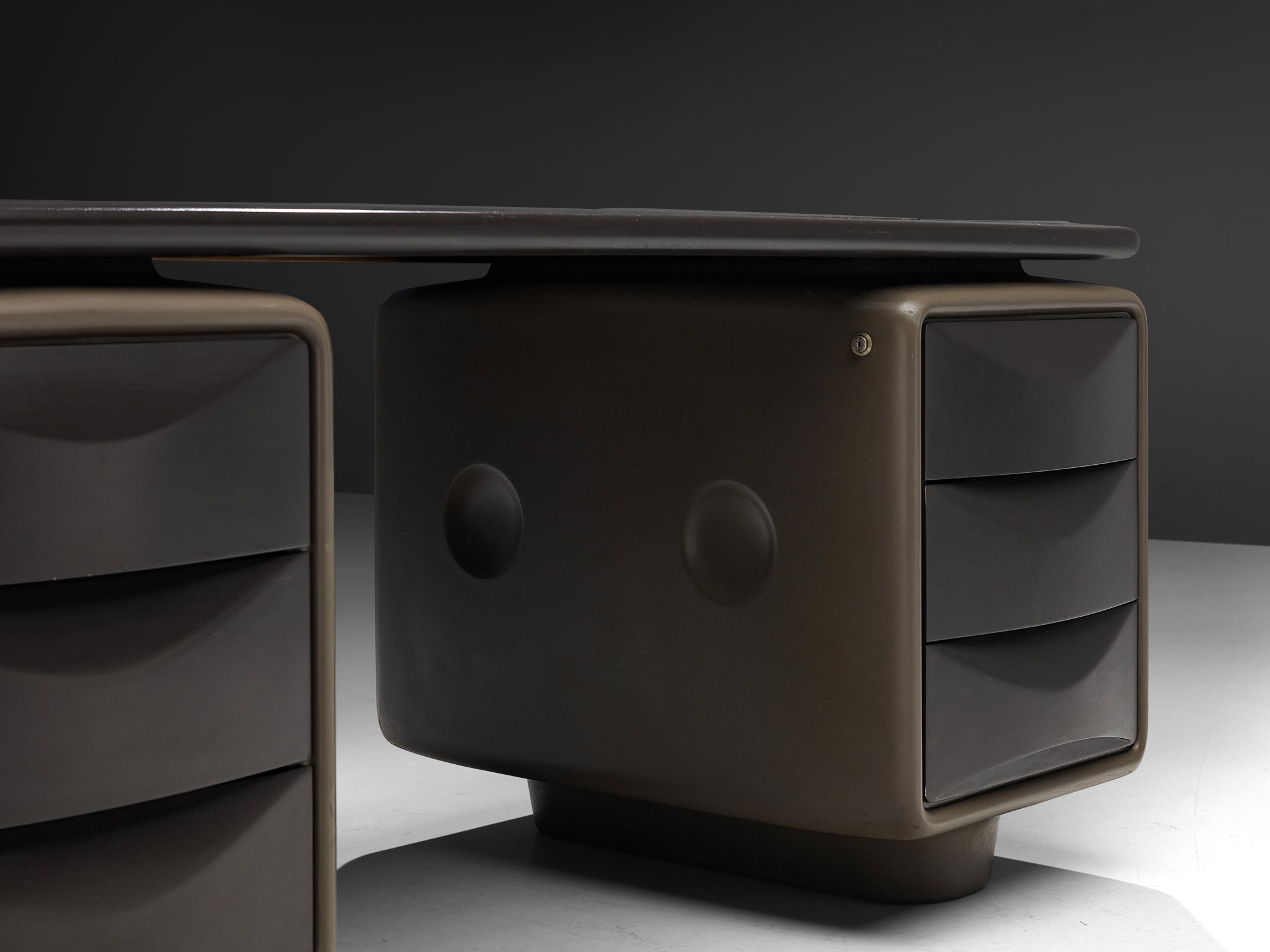 Original ‘Igl’ Ernest Hofmann for Werndl Free-Standing Desk 'Igl-Jet' in Polyurethane Tables Morentz