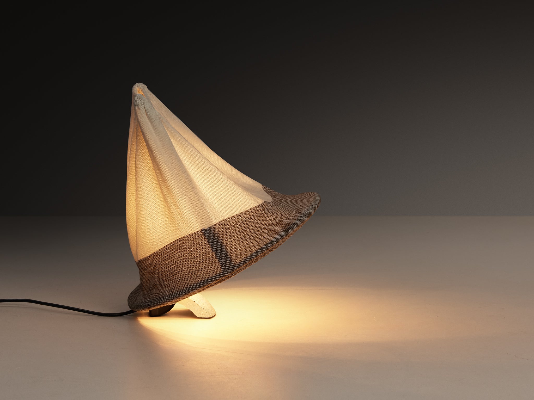Mario Bellini for Artemide Table or Floor Lamp 'Circo' in Off-White Canvas Lighting Morentz