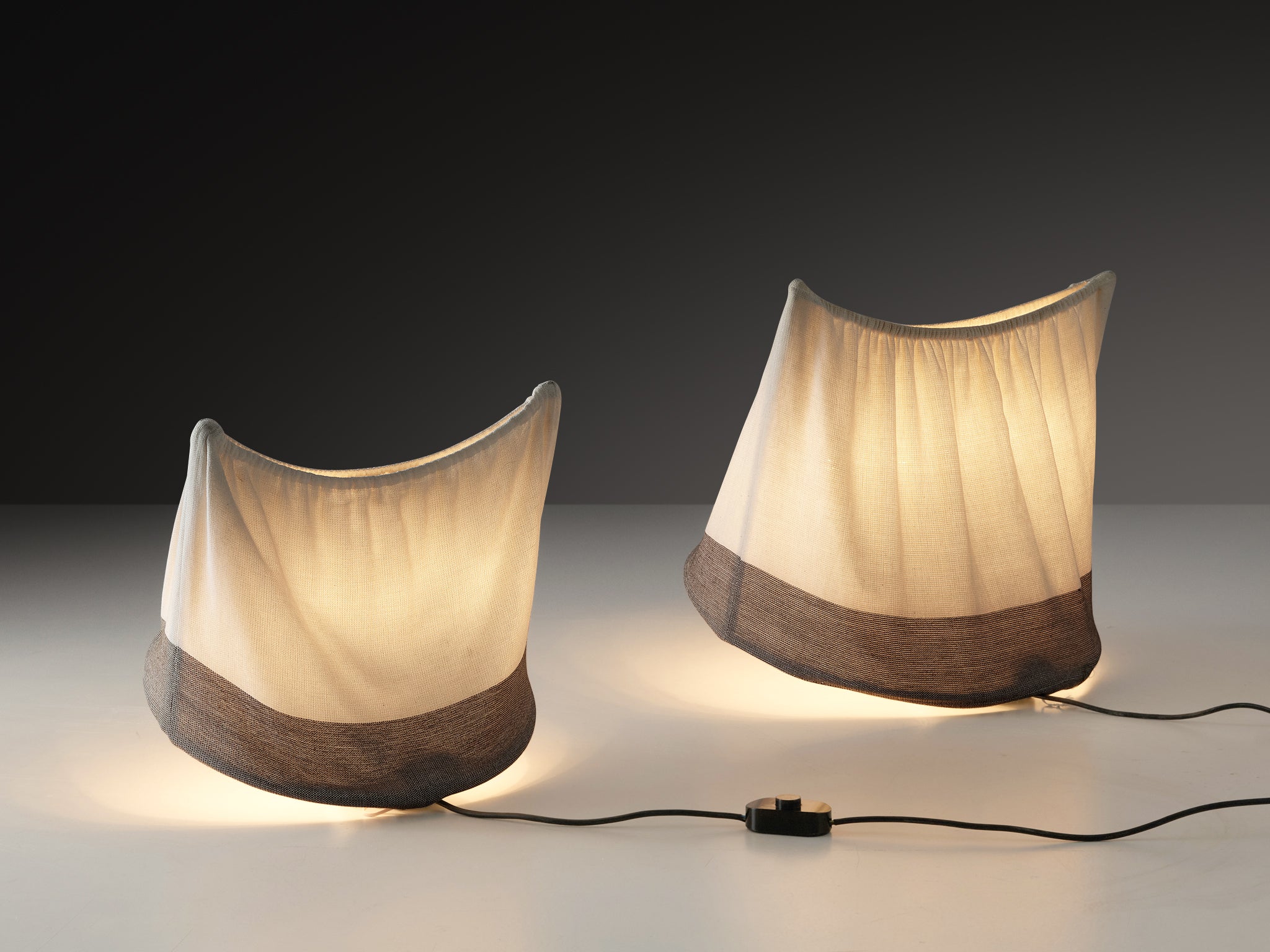 Mario Bellini for Artemide Table or Floor Lamps 'Circo' in Off-White Canvas Lighting Morentz