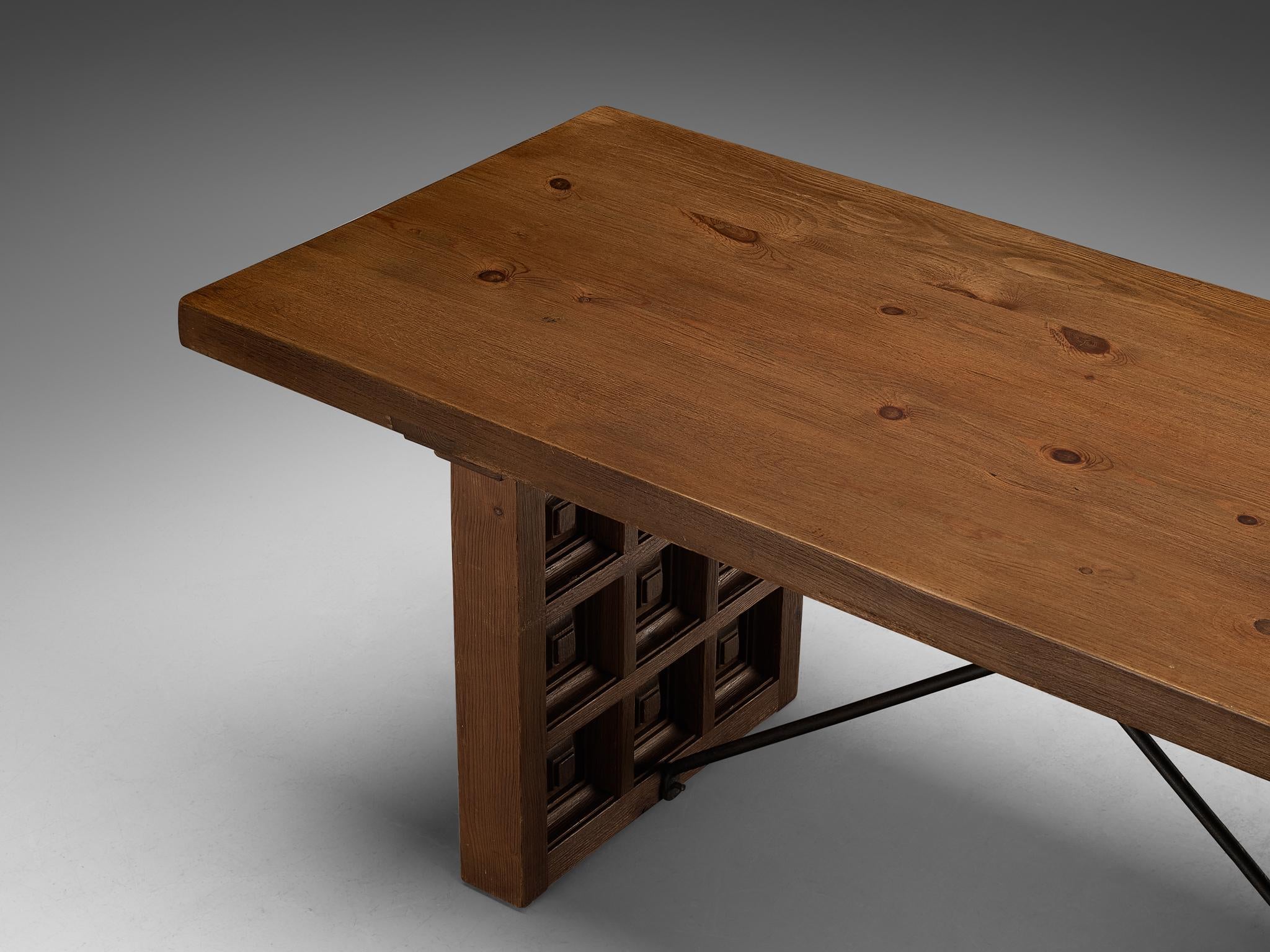 Biosca Dining Table in Stained Pine tables Morentz