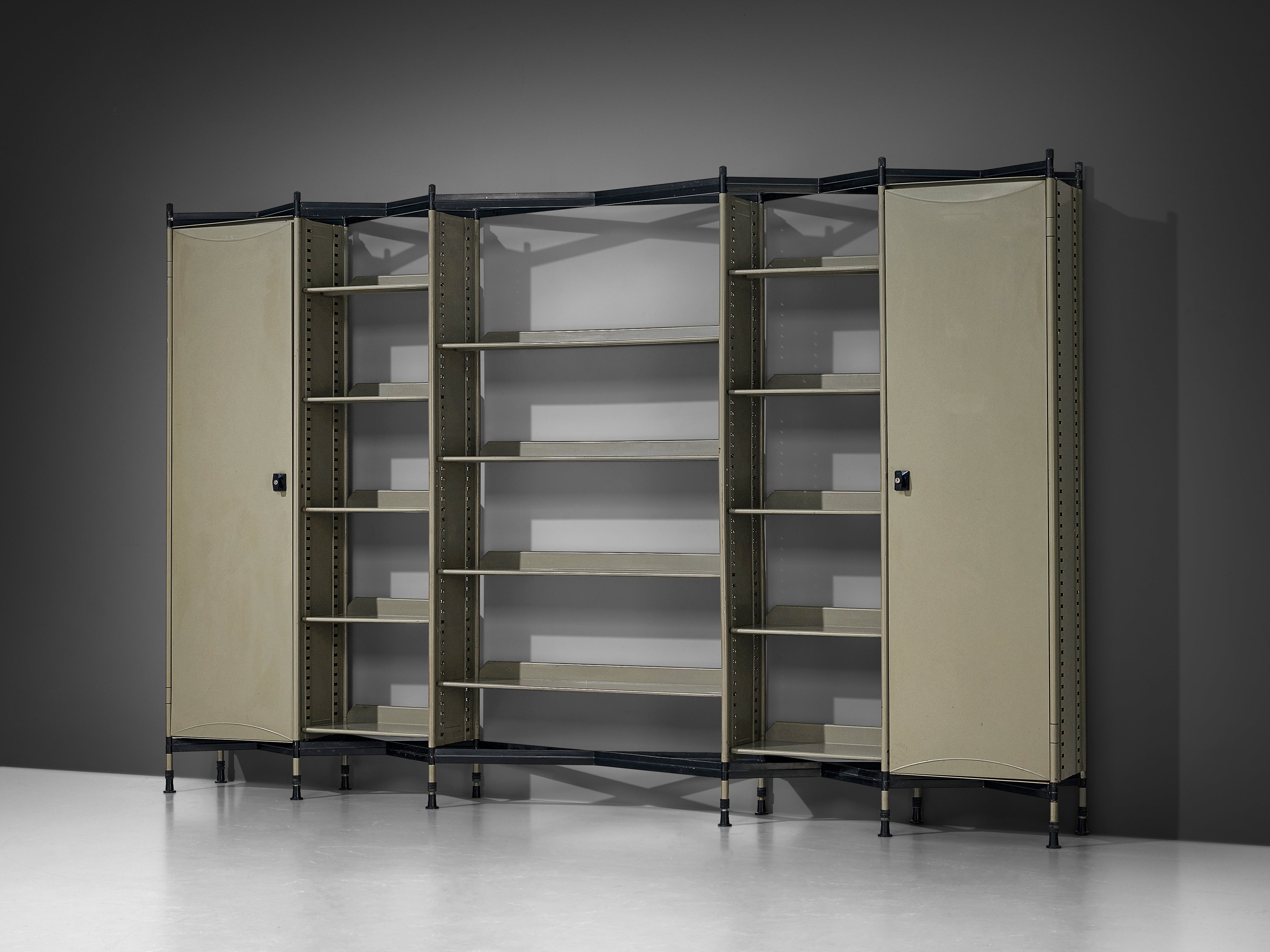 Studio BBPR for Olivetti 'Spazio' Shelving System in Steel Case pieces and storage cabinets Morentz