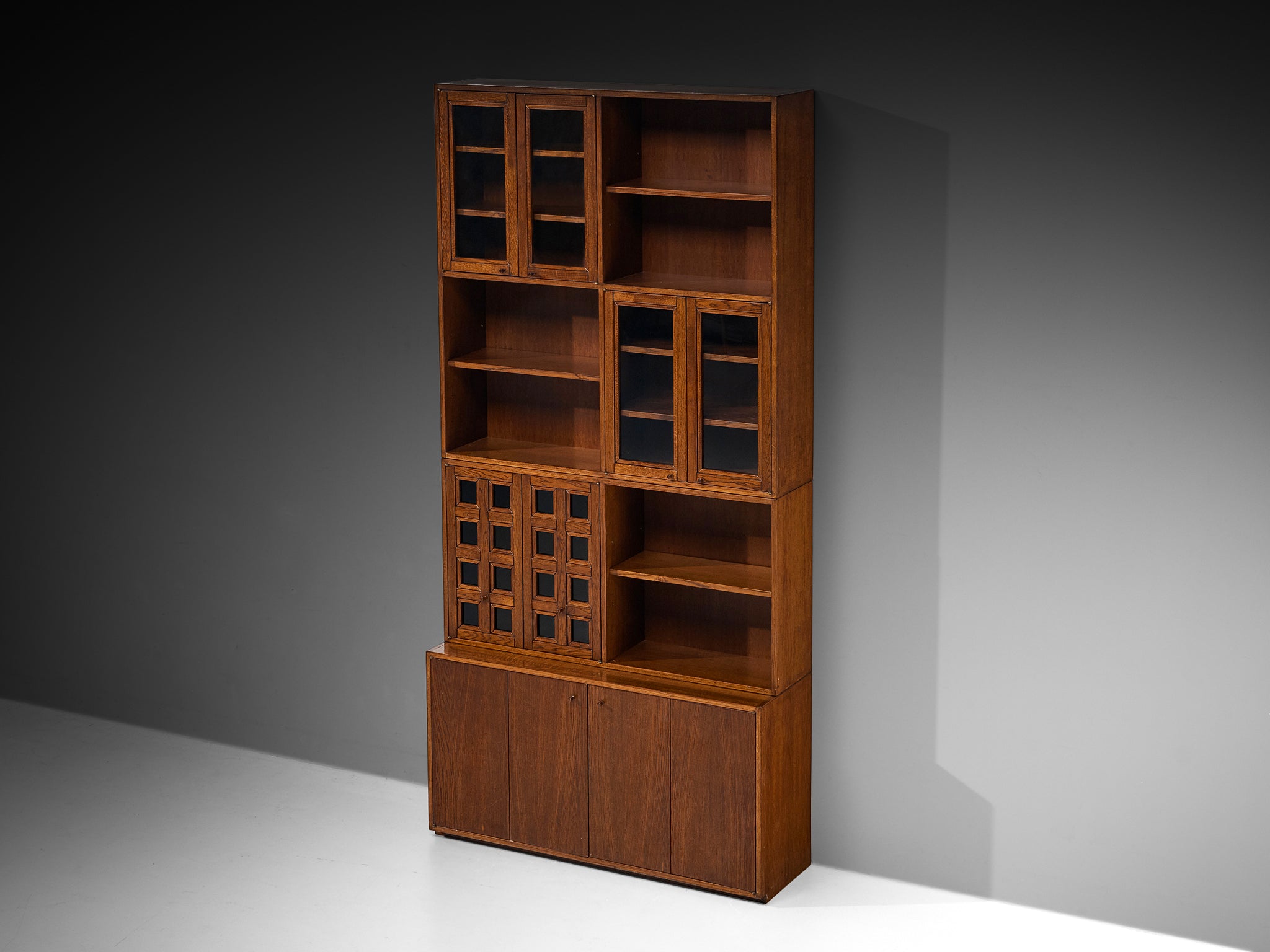 Giuseppe Rivadossi Bookcase in Oak Case pieces and storage cabinets Morentz