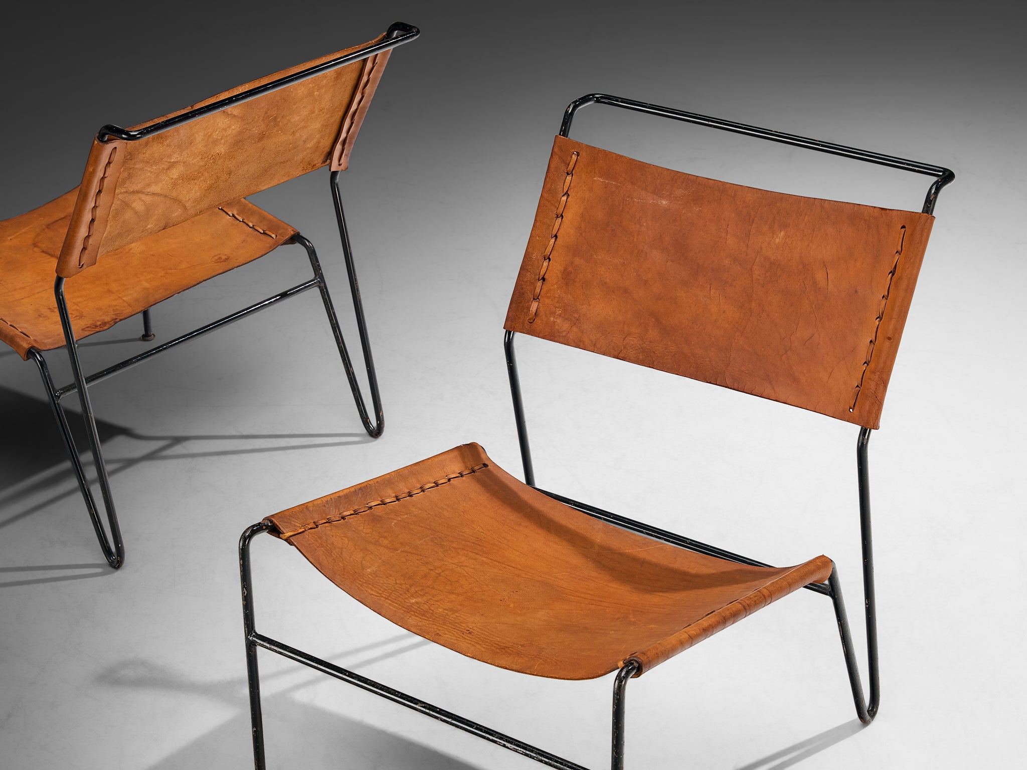 A. Dolleman for Metz & Co Pair of Modernist Easy Chairs in Brown Leather Seating Morentz