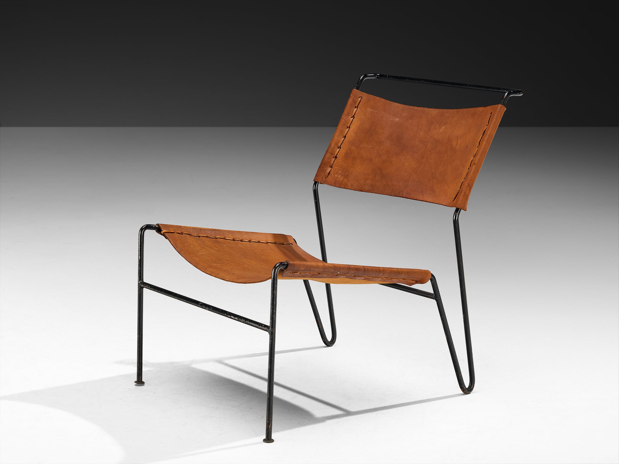 A. Dolleman for Metz & Co Pair of Modernist Easy Chairs in Brown Leather Seating Morentz
