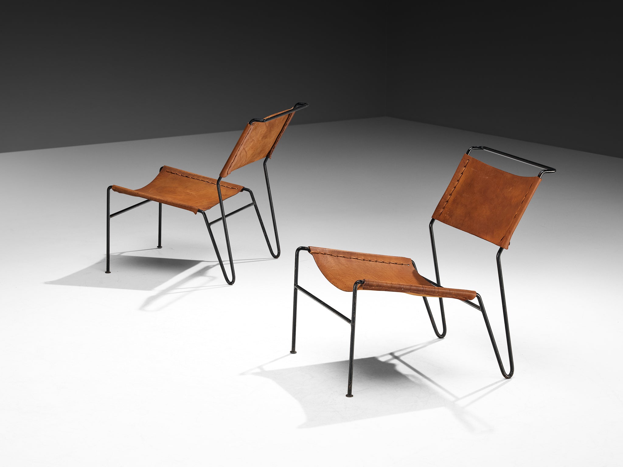 A. Dolleman for Metz & Co Pair of Modernist Easy Chairs in Brown Leather Seating Morentz