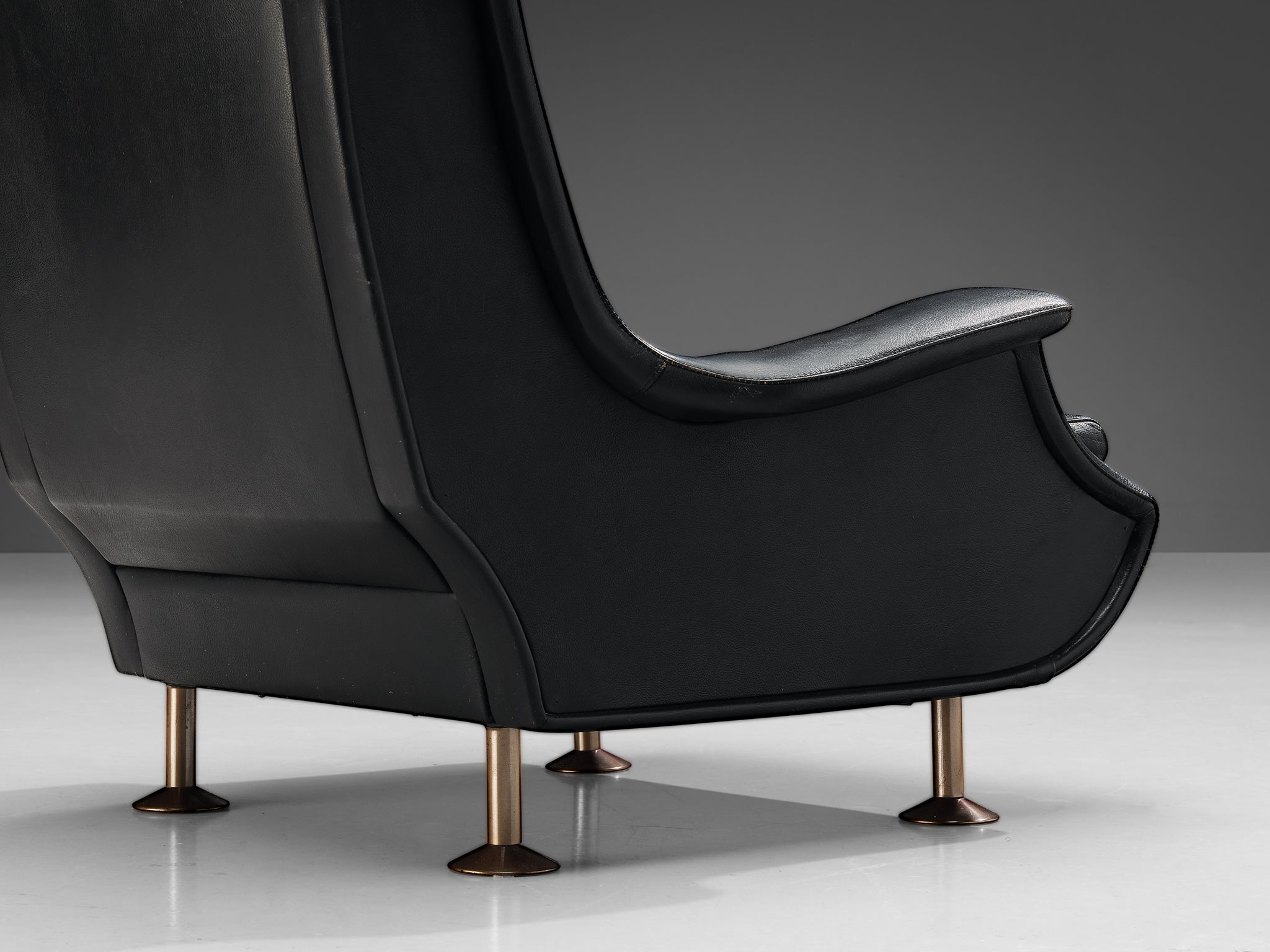 Marco Zanuso for Arflex 'Regent' Lounge Chair and Ottoman in Black Leather seating Morentz