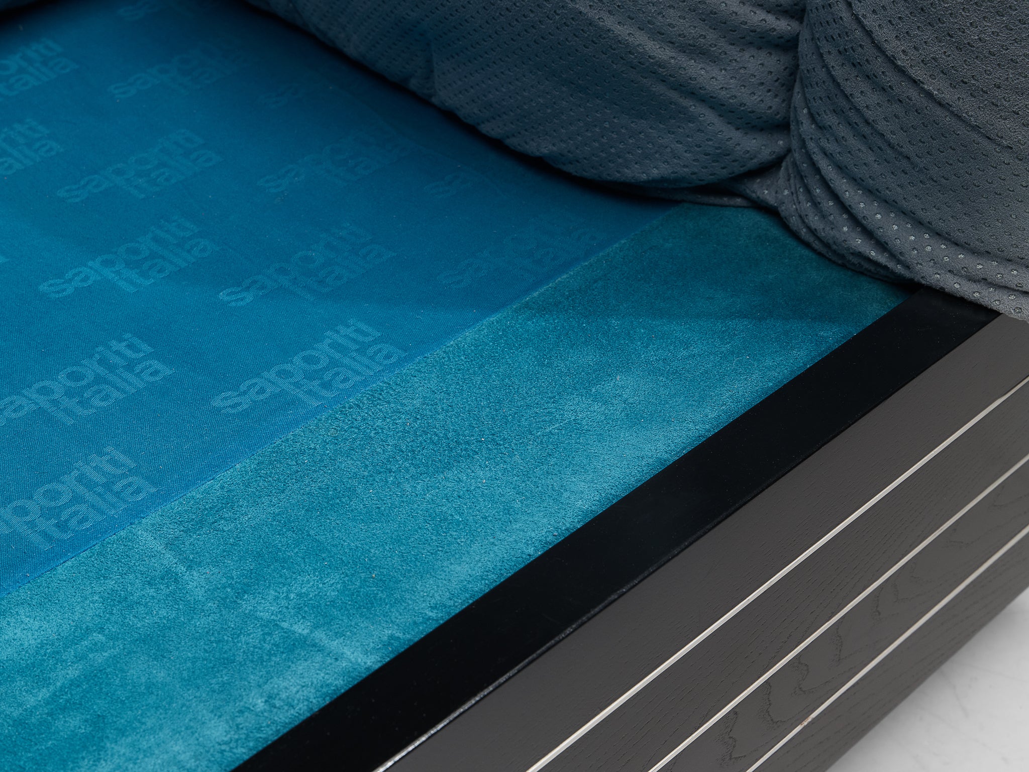 Giovanni Offredi for Saporiti Corner Sofa in Light Blue Upholstery Seating Morentz