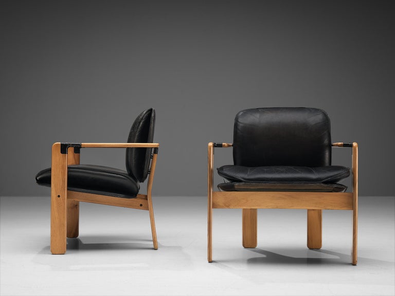 Franco Poli for Bernini 'Dueacca' Armchairs in Walnut and Leather
