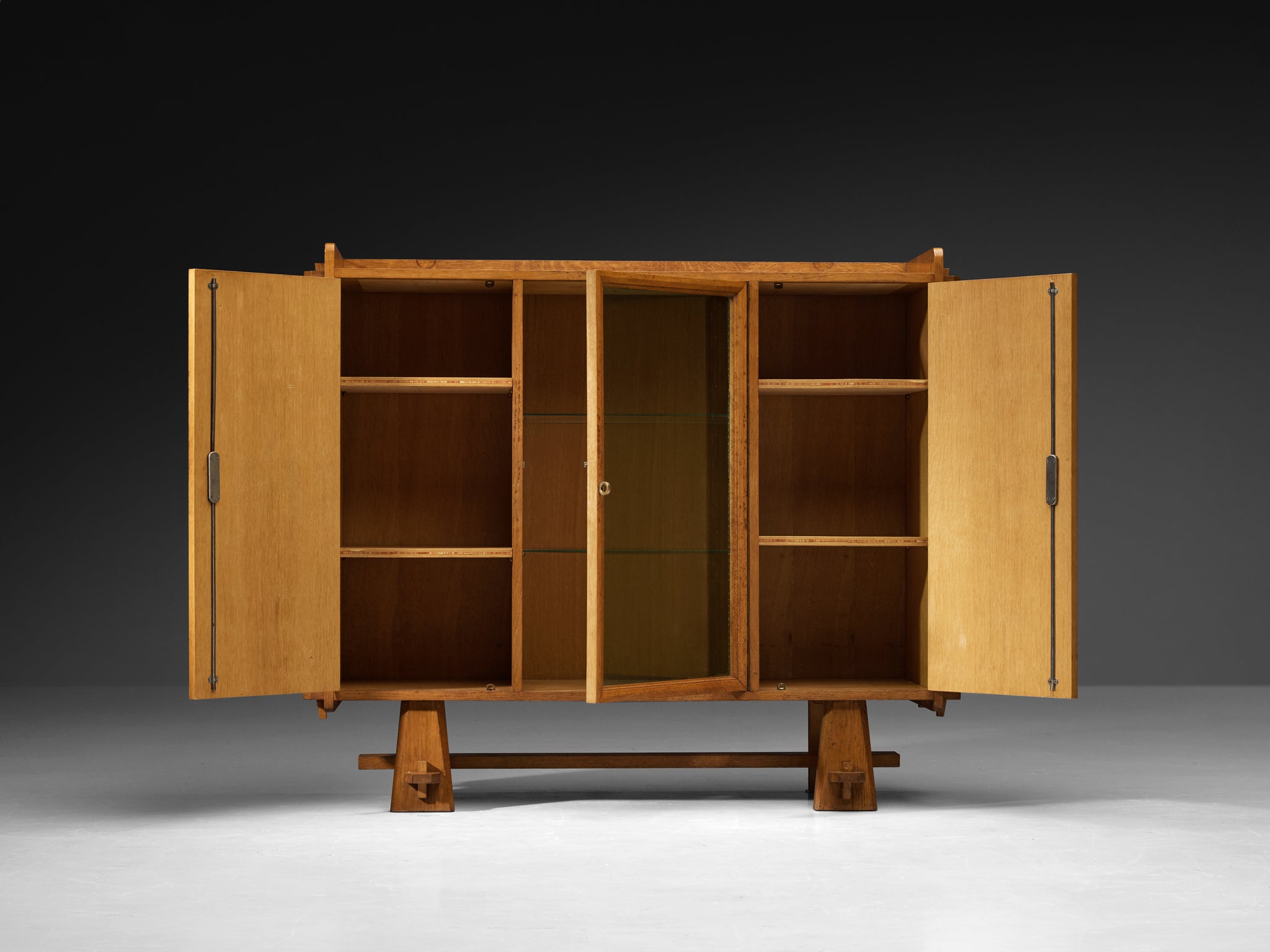 Belgian Cabinet in Solid Oak and Glass Case pieces and storage cabinets Morentz