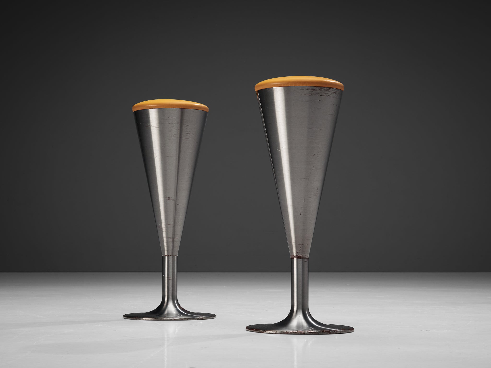 Leo Thafvelin for Johanson Design Bar Stools in Camel Leather and Steel Seating Morentz