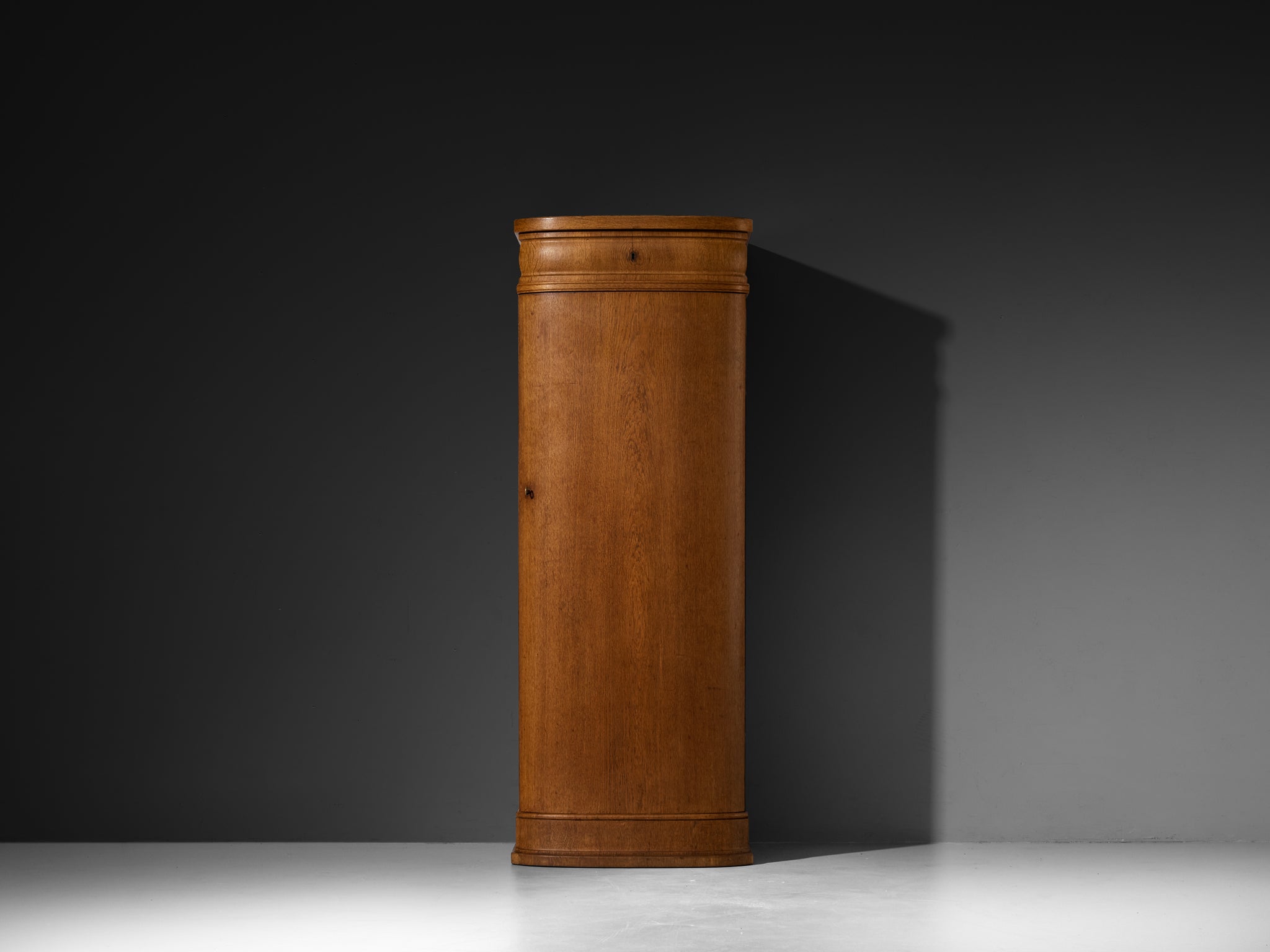 Chiffonier Cabinet in Solid Oak by Danish Cabinetmaker Case pieces and storage cabinets Morentz