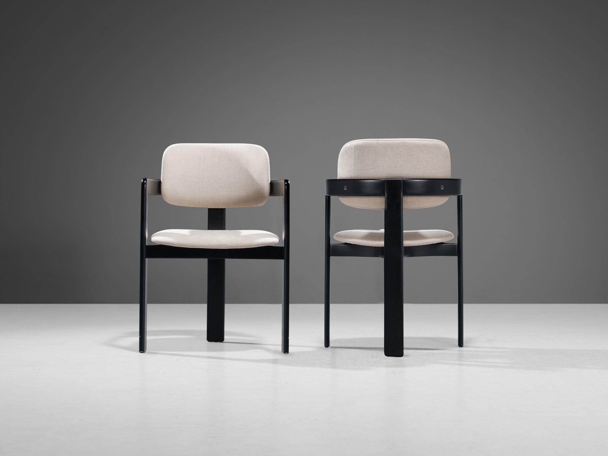 Italian Pair of Dining Chairs in Off-White Upholstery and Black Frame seating Morentz
